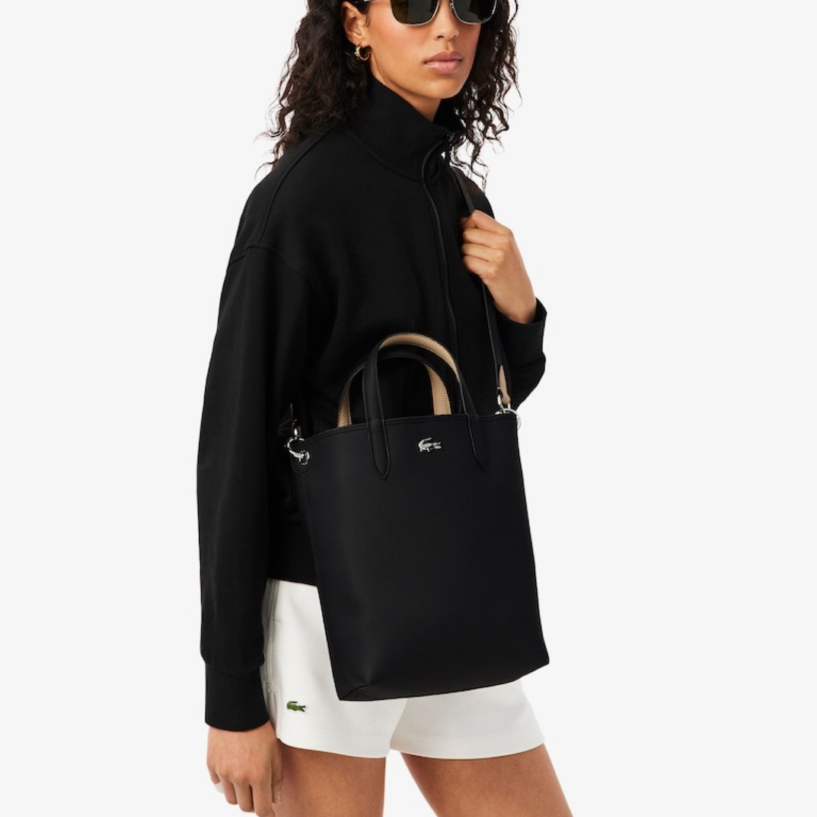 Дамска вертикална чанта Lacoste Vertical Reversible Tote Bag Ana NF2142AA Model View