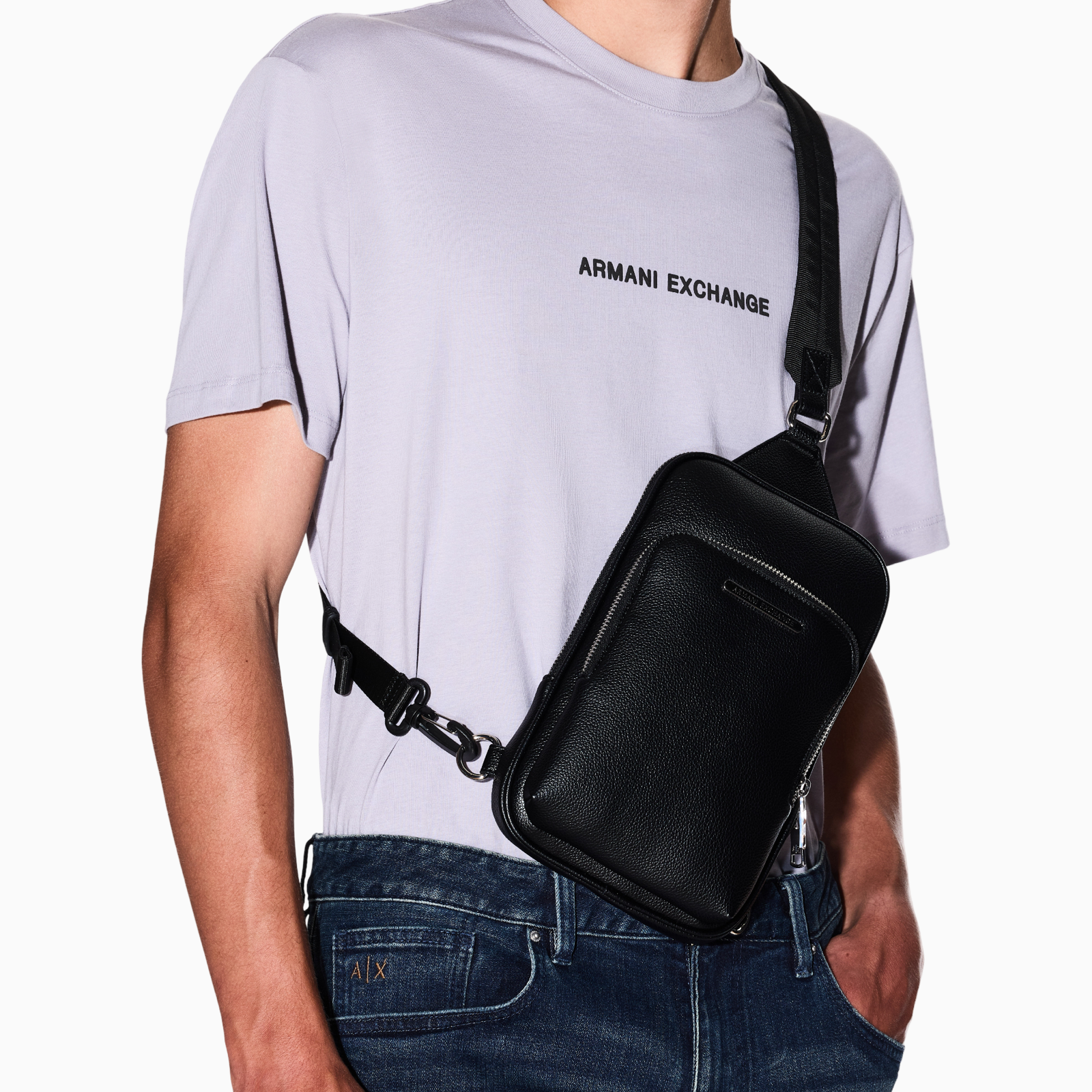 Мъжка чанта Armani Exchange Men Bag XM000843 AF12134 UC001 Model View