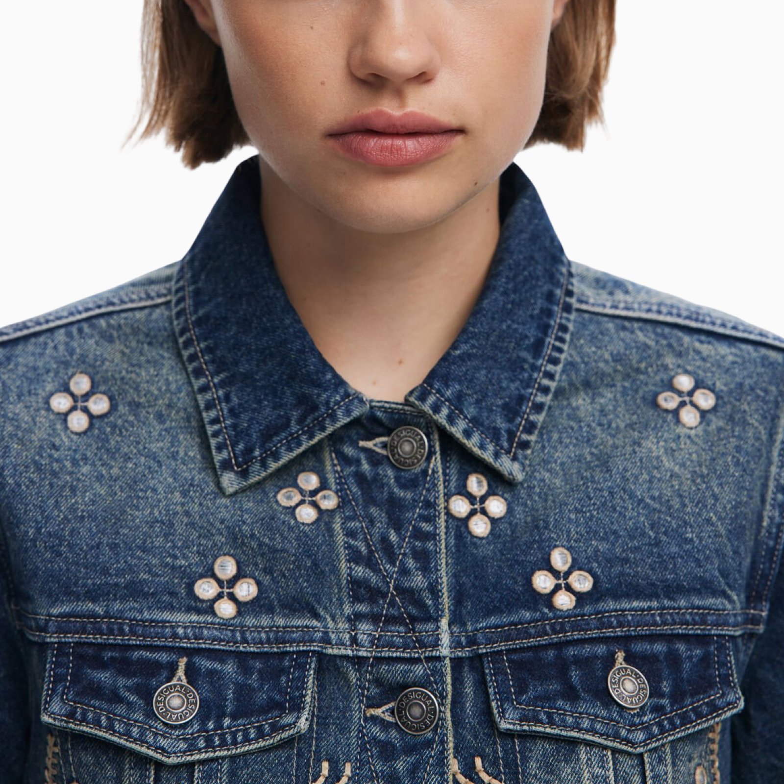 Дамско дънково яке Desigual Women Denim Jacket 25WWED11 Close-Up