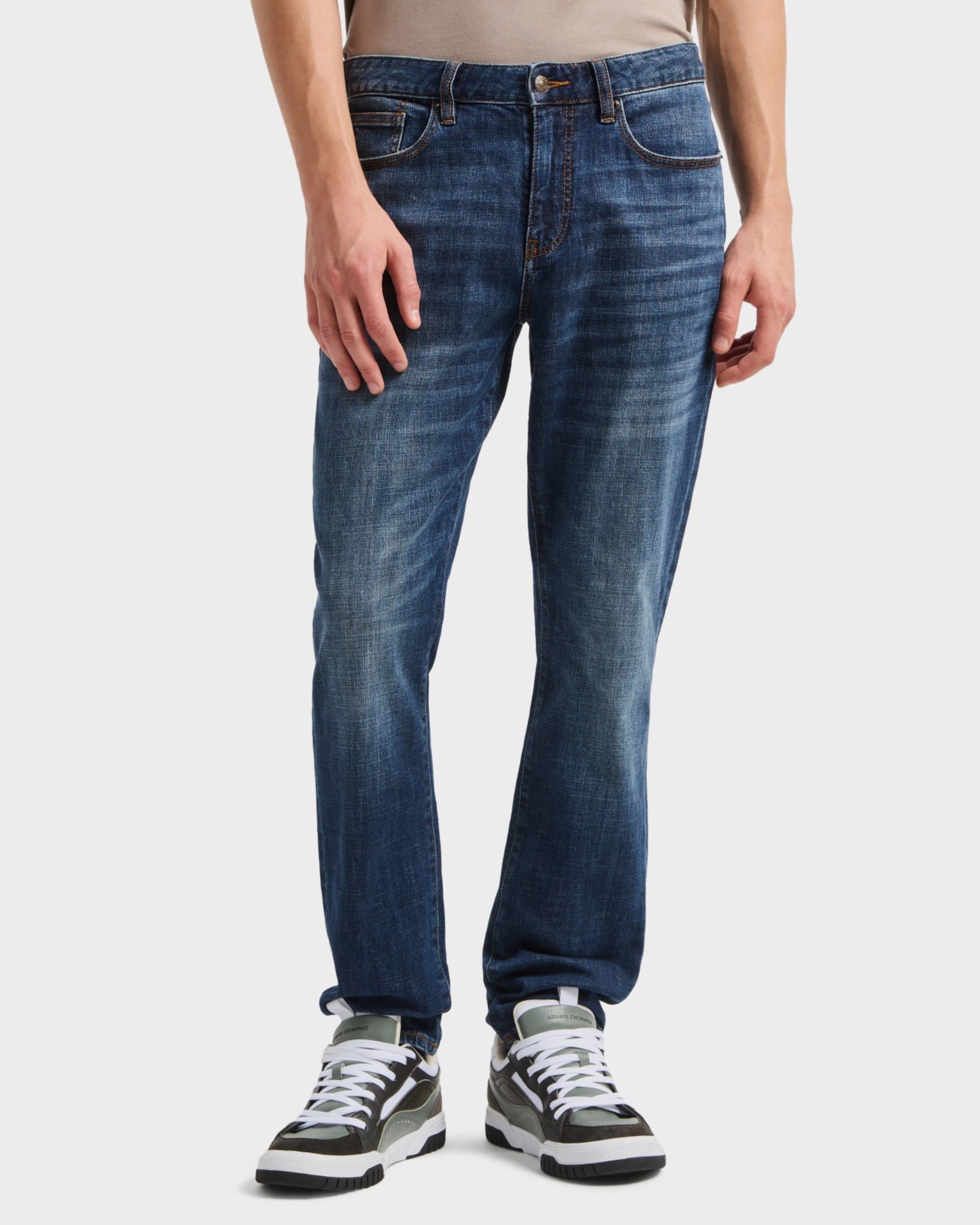 Мъжки дънки размер 31 Men’s jeans Armani Exchange 6DZJ14 Z1ZUZ 1500 Size 31 Front lifestyle view