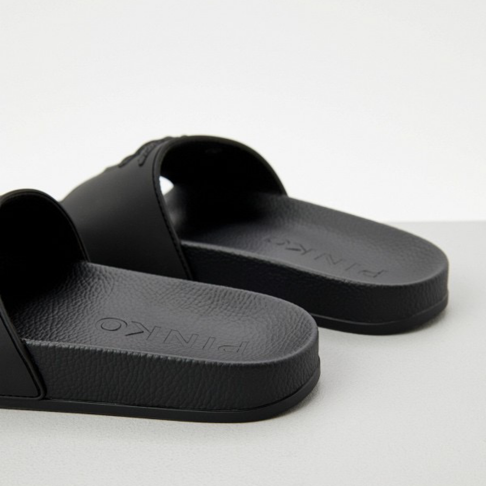  Дамски черни джапанки Pinko women’s slippers SS0093 E027 Z99 Side view