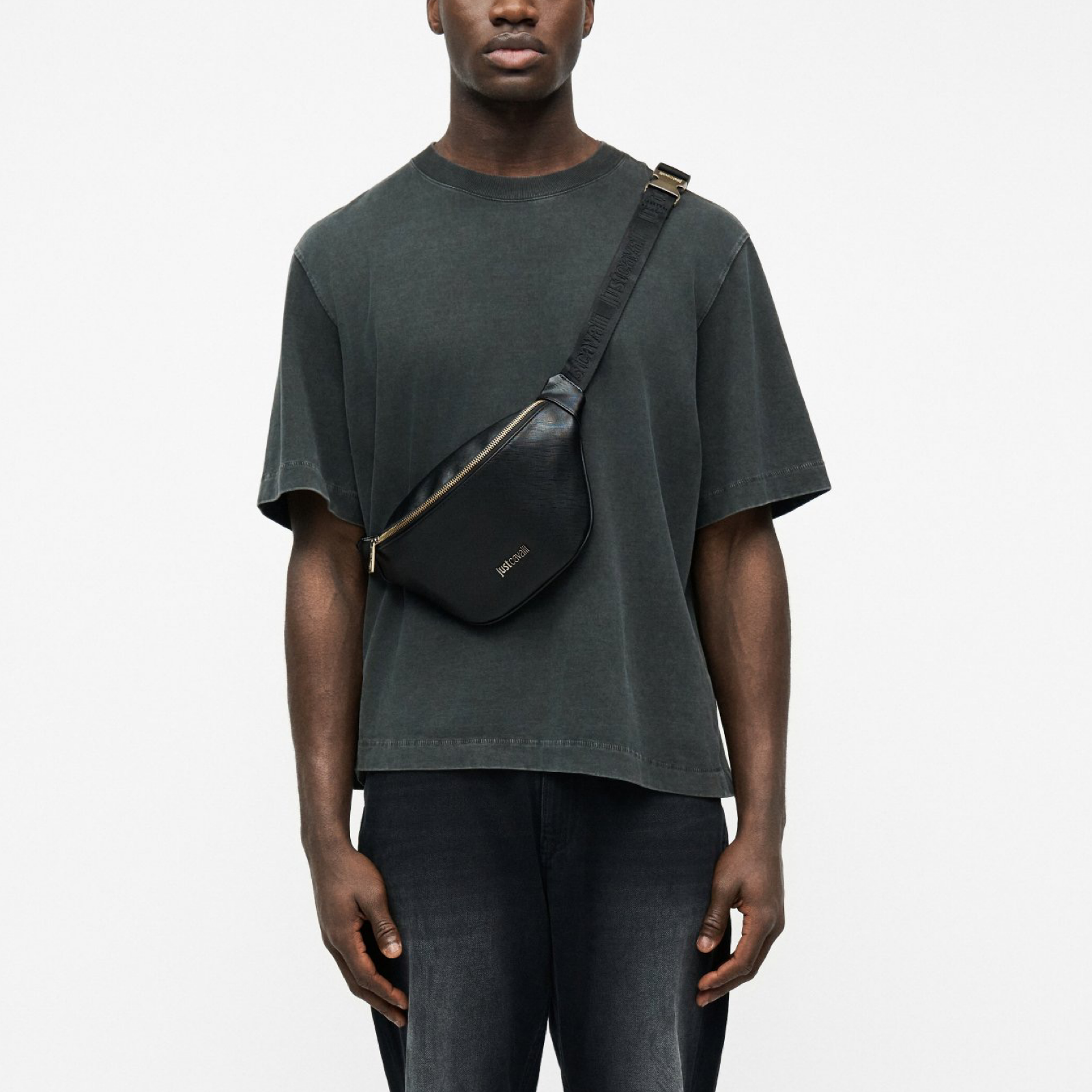 Чанта за кръст Just Cavalli Waist Bag 80QA4B31 ZSB85 899 Model View