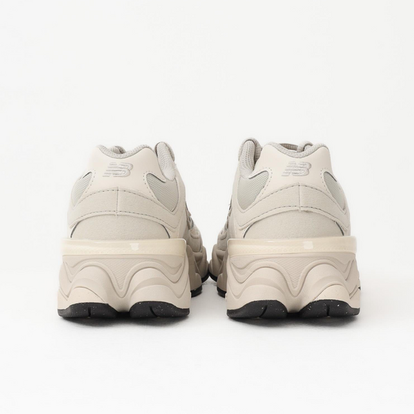 Дамски маратонки New Balance 9060 Women Sneakers G90607GY Heel View