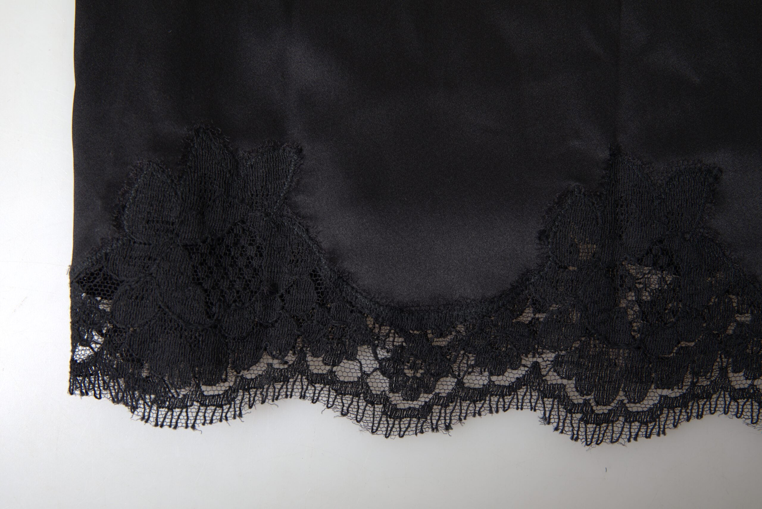 Dolce &amp; Gabbana Sultry черна копринена камизолка