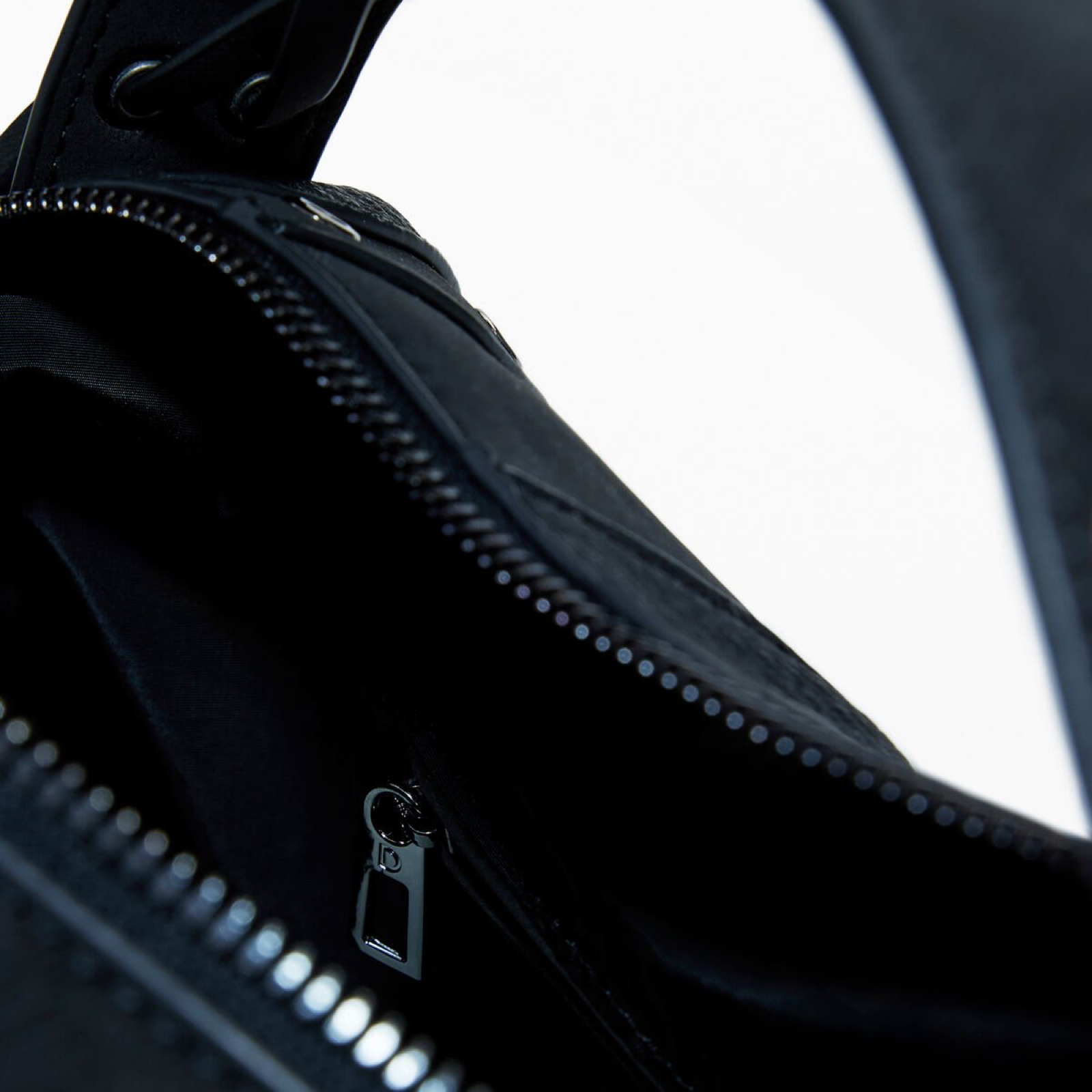 Дамска чанта Desigual Women Bag 25WAXP29 Inside View