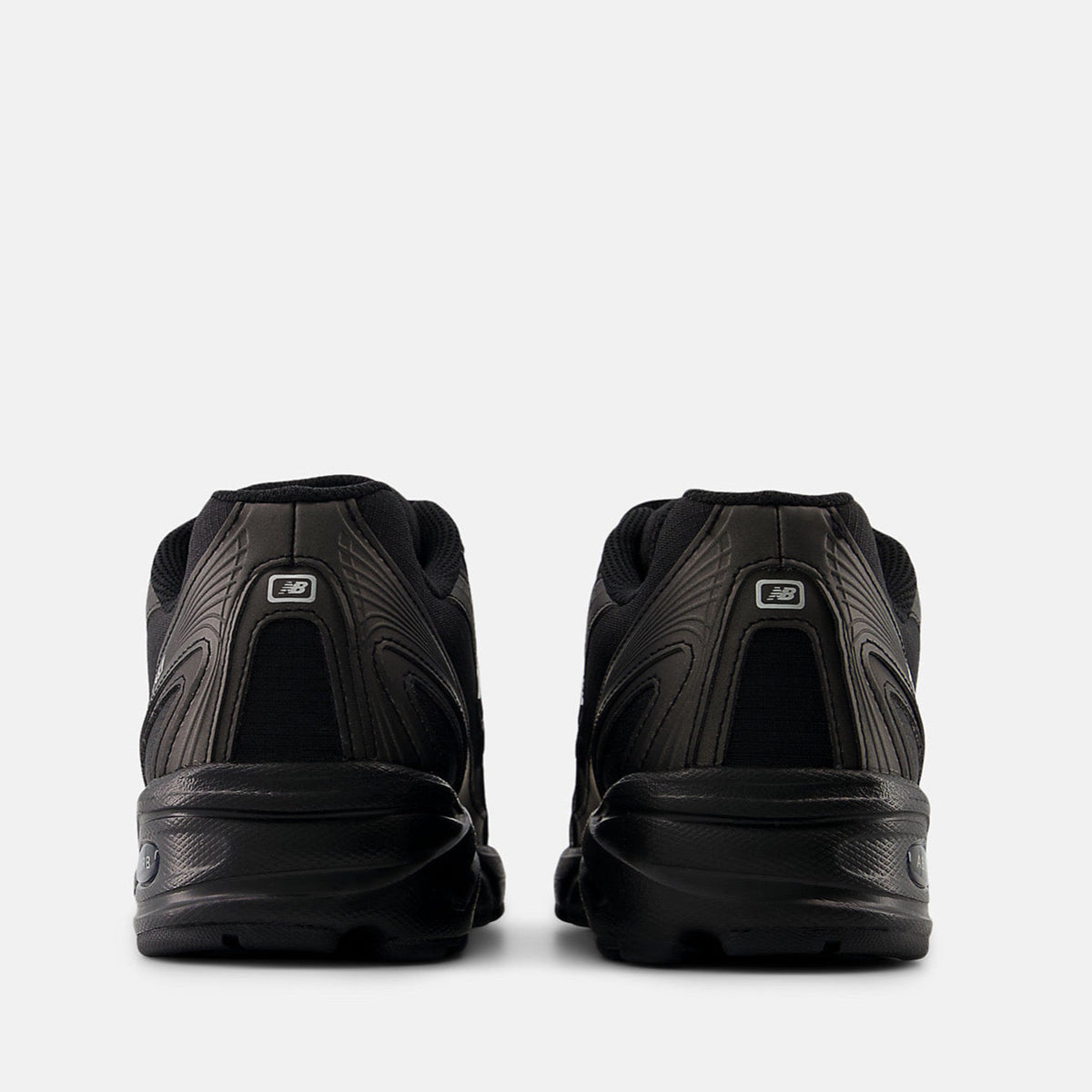 Pantofi sport pentru bărbați New Balance 740 U740BS2 (negru) Vedere din spate