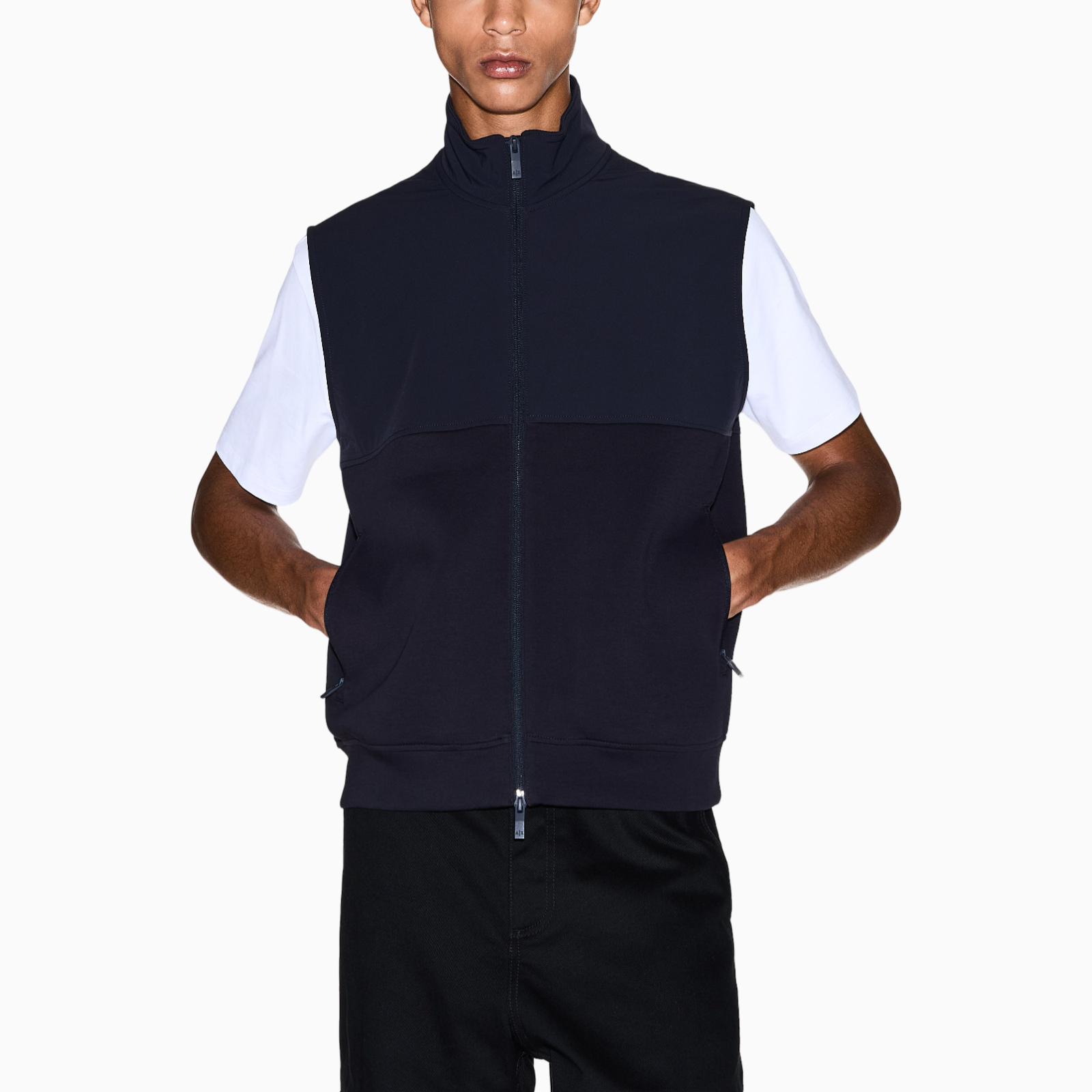 Мъжки елек Armani Exchange Men Vest XM001565 AF10818 UB101 Front View