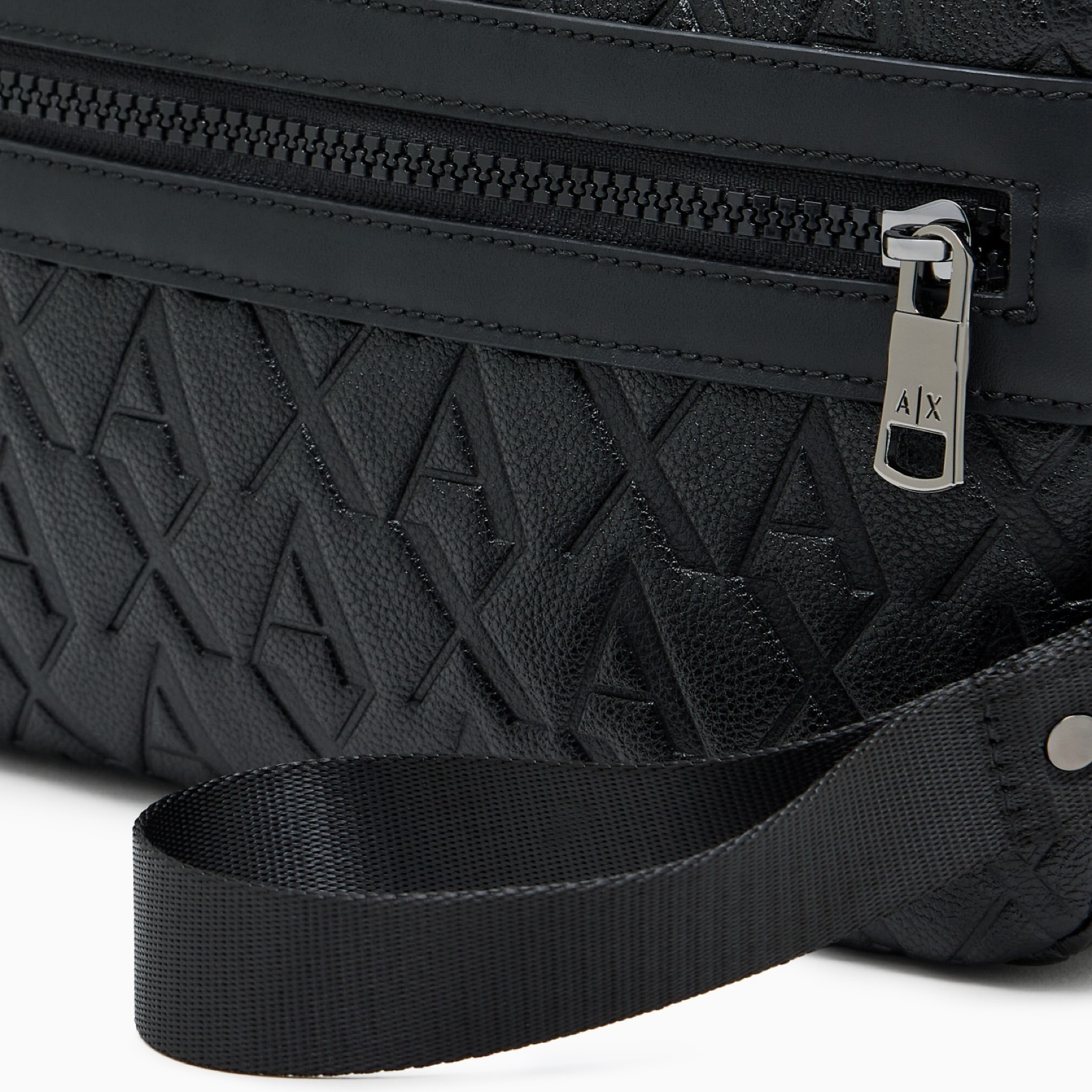 Мъжка клъч чанта Armani Exchange Men Clutch Bag XM001272 AF12133 Close-Up