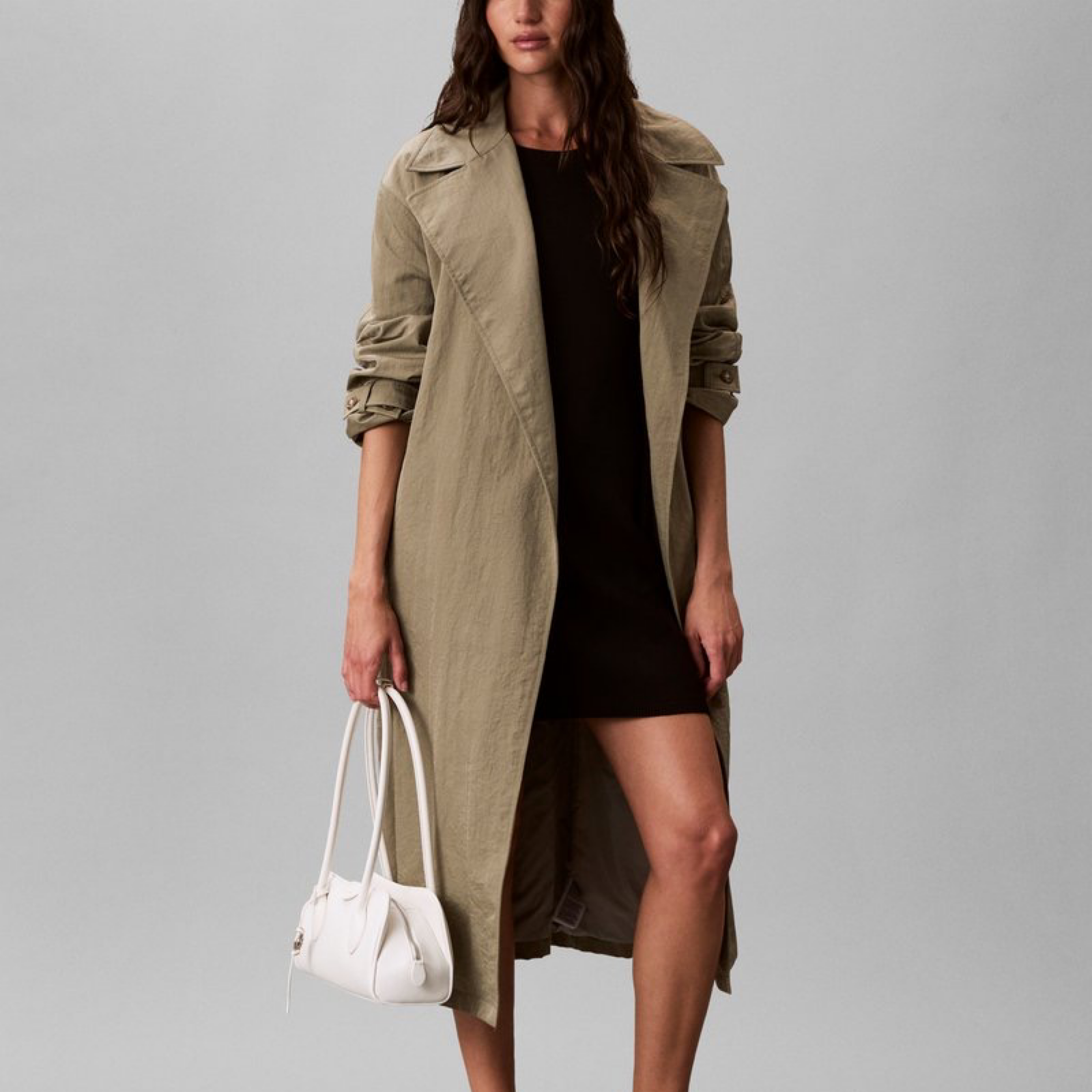 Дамска бяла чанта Calvin Klein Women Shoulder Bag LV04F3369G 4LX Model View