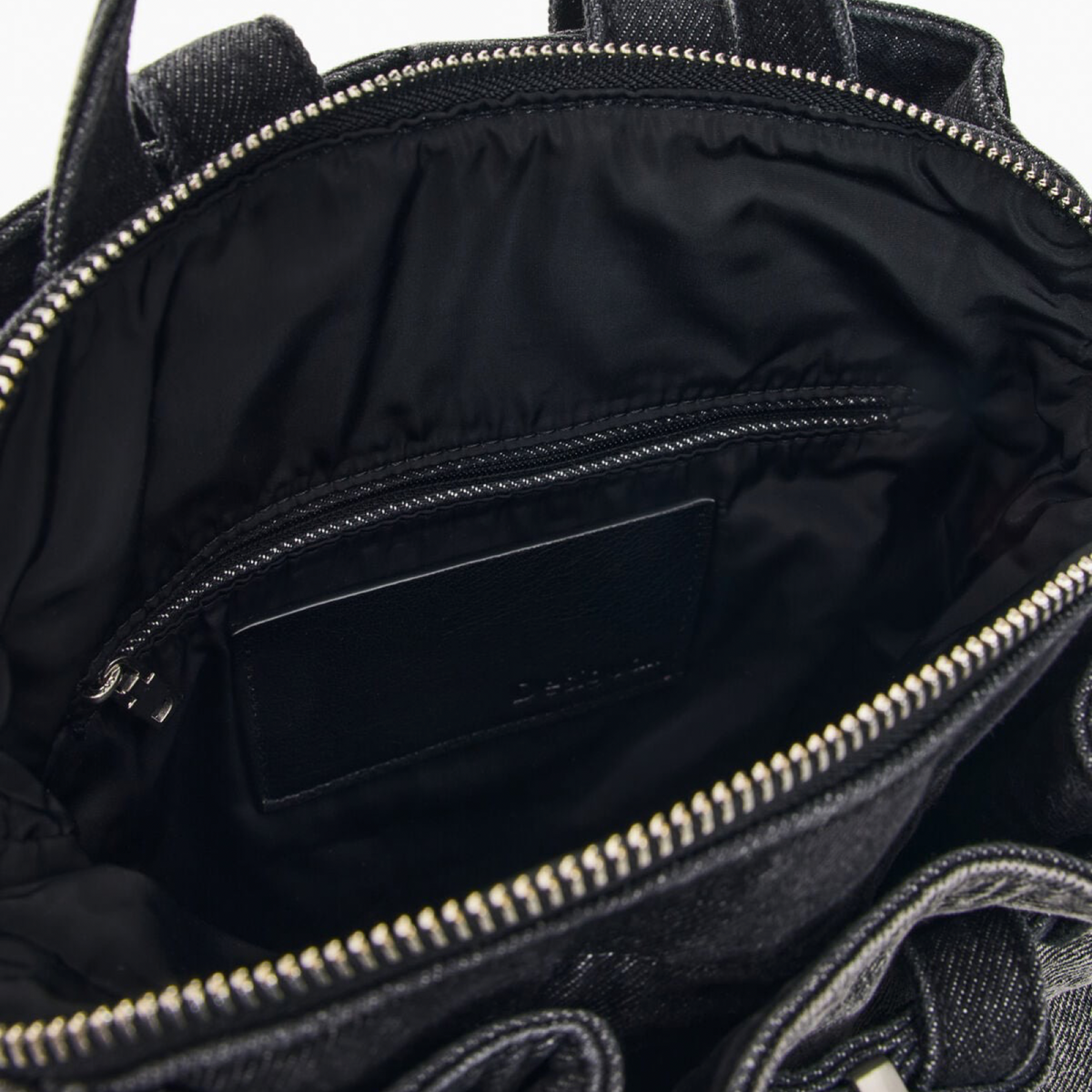 Дамска раница Desigual Women Rucksack 26WAKD04 2070 Inside View