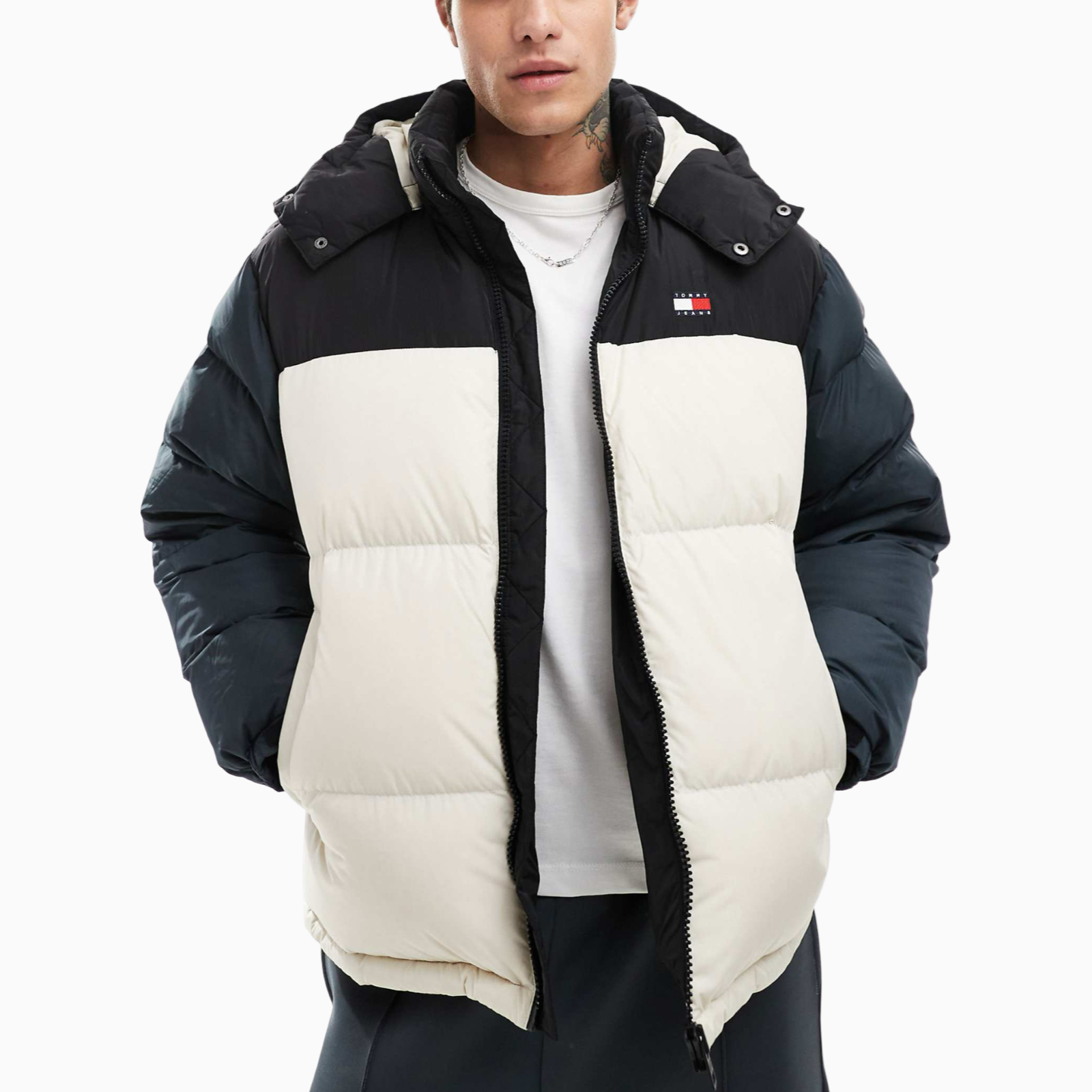 Мъжко зимно яке Tommy Hilfiger Jeans Men Jacket DM0DM19639 Front View