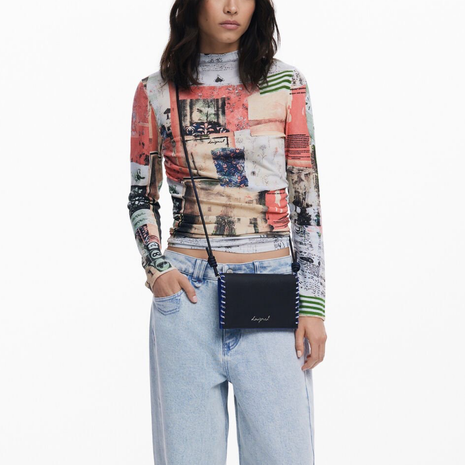 Дамска чанта Desigual Women Bag 25WAYP10 Model View