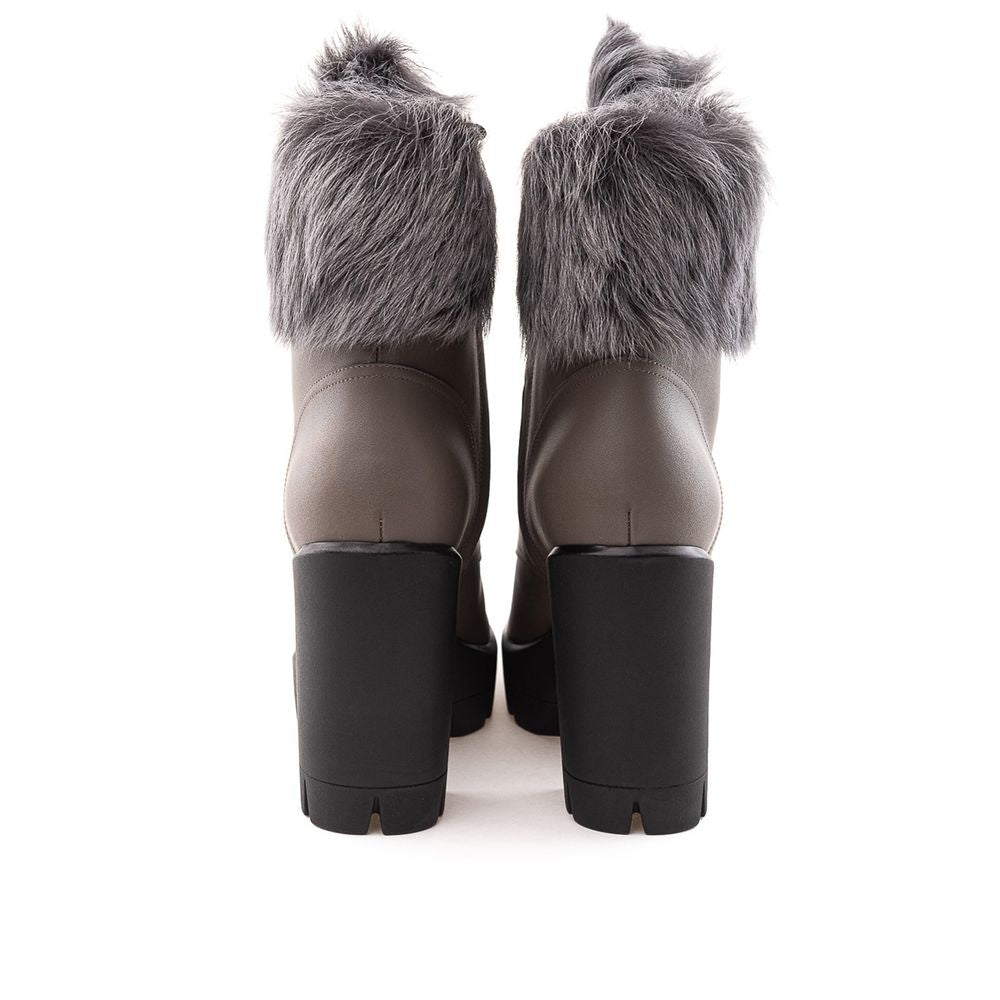 Дамски боти на ток Women’s combat boot with inner fur Giuseppe Zanotti MOYRA
1I970038003 Taupe heel view