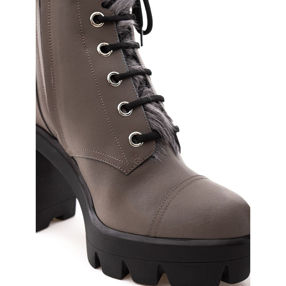 Дамски боти на ток Women’s combat boot with inner fur Giuseppe Zanotti MOYRA
1I970038003 Taupe cropped view
