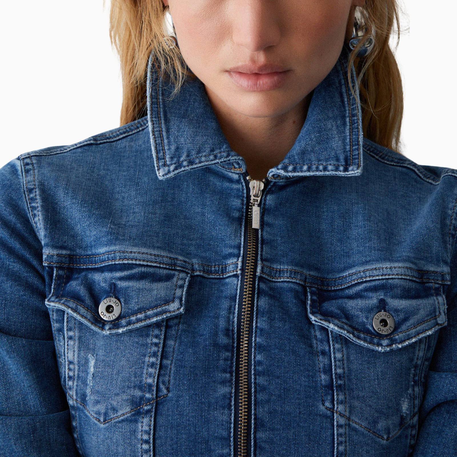 Дамско дънково яке Liu Jo Women Denim Jacket UA6176 DS057 78998 Close-Up