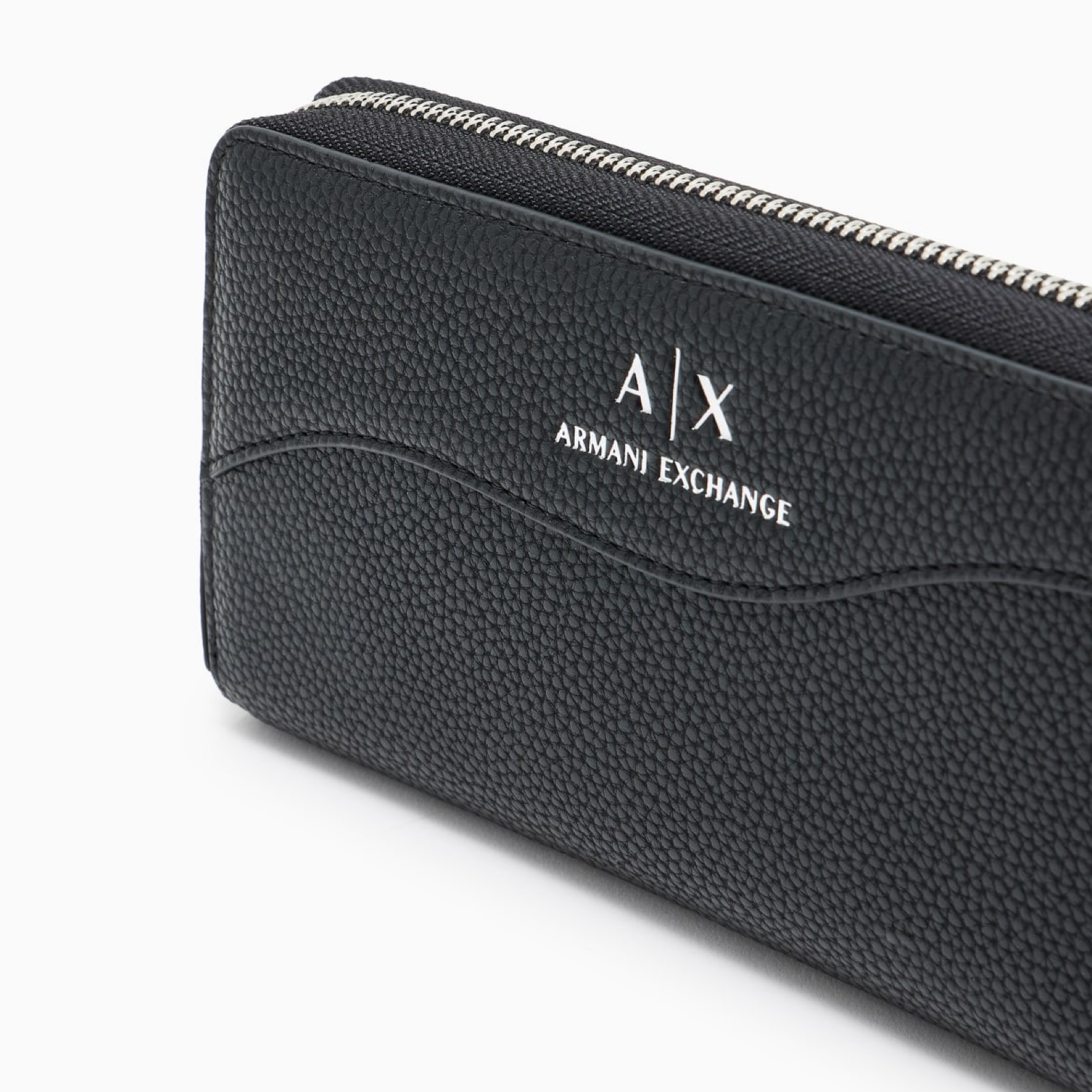 Дамско клъч портмоне Women’s clutch wallet Armani Exchange 948068 CC783 00020 Black Close-Up