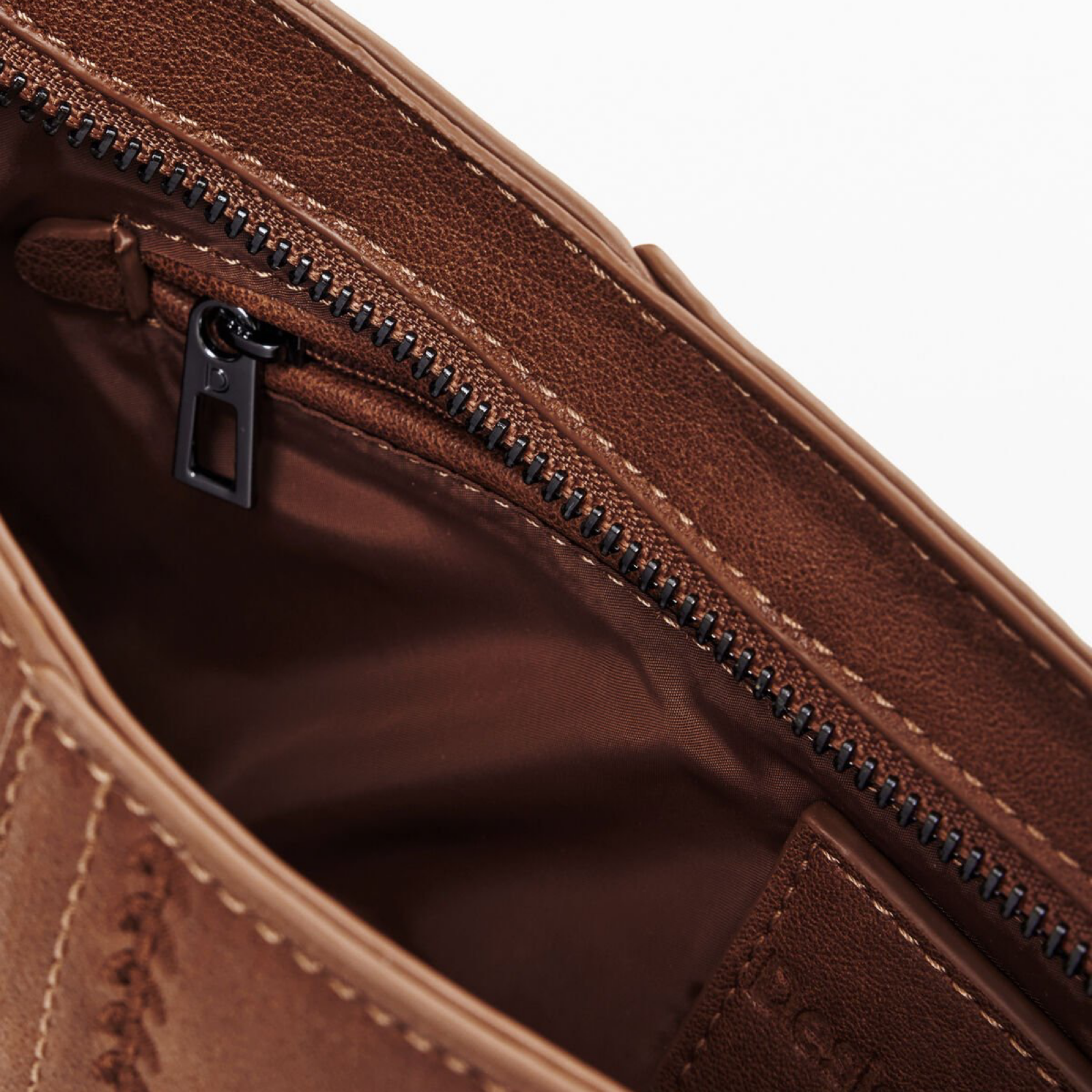 Дамска кафява чанта Desigual Women Shoulder Bag 25WAXPA7 Inside View
