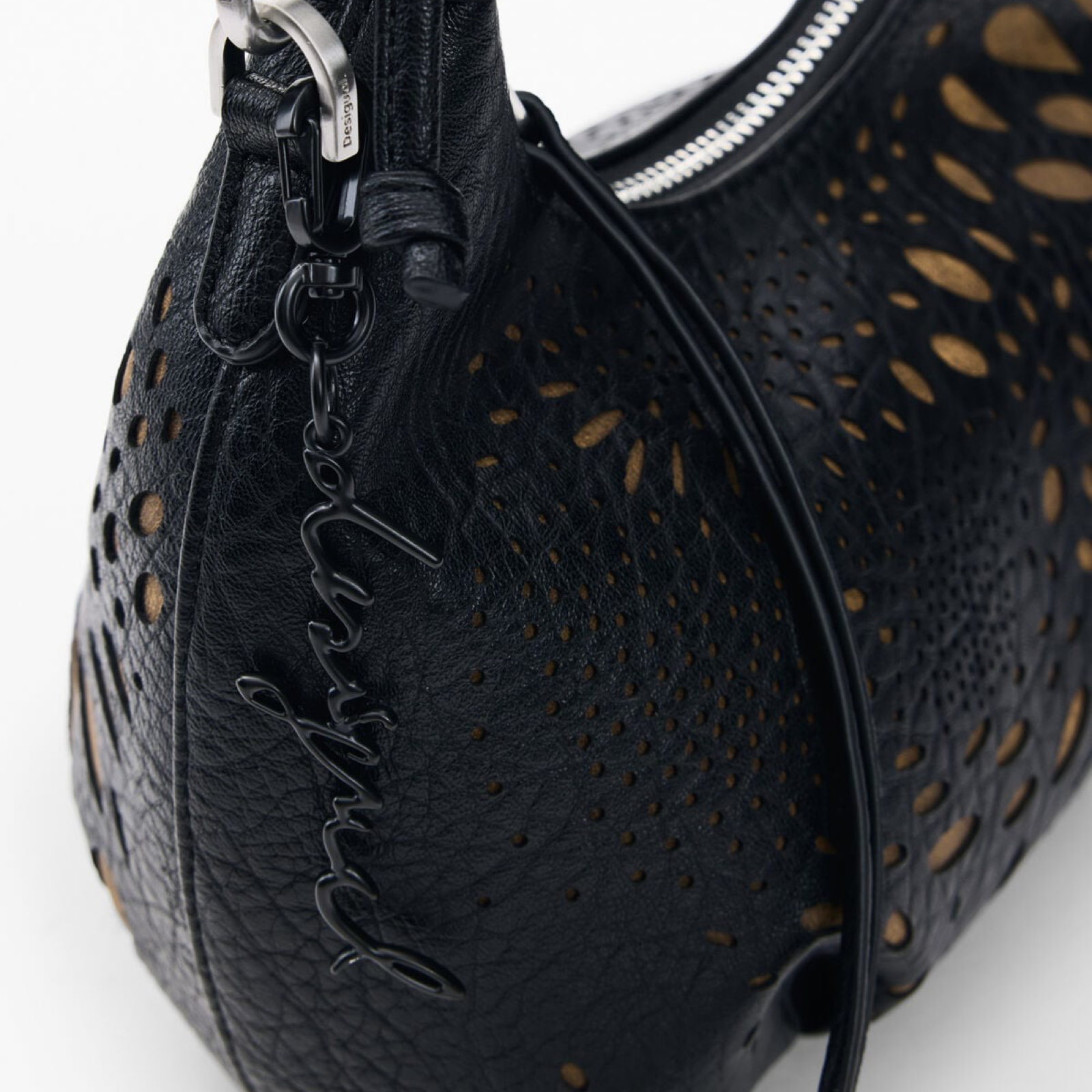 Дамска чанта Desigual Women Handbag 26WAXP20 2000 Close-Up
