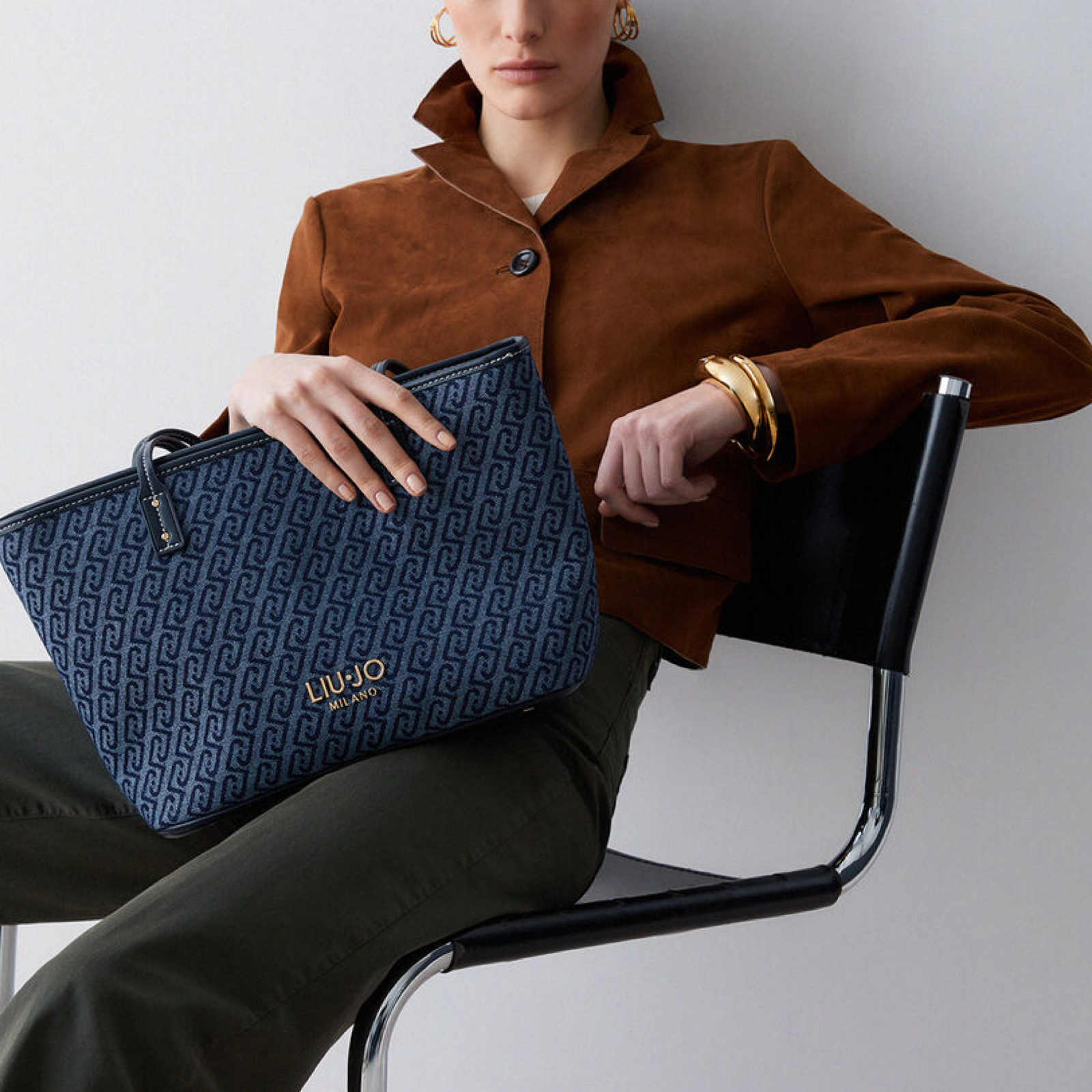 Дамска шопинг чанта Liu Jo Shopping Bag AA6071 T379A 94024 Model View