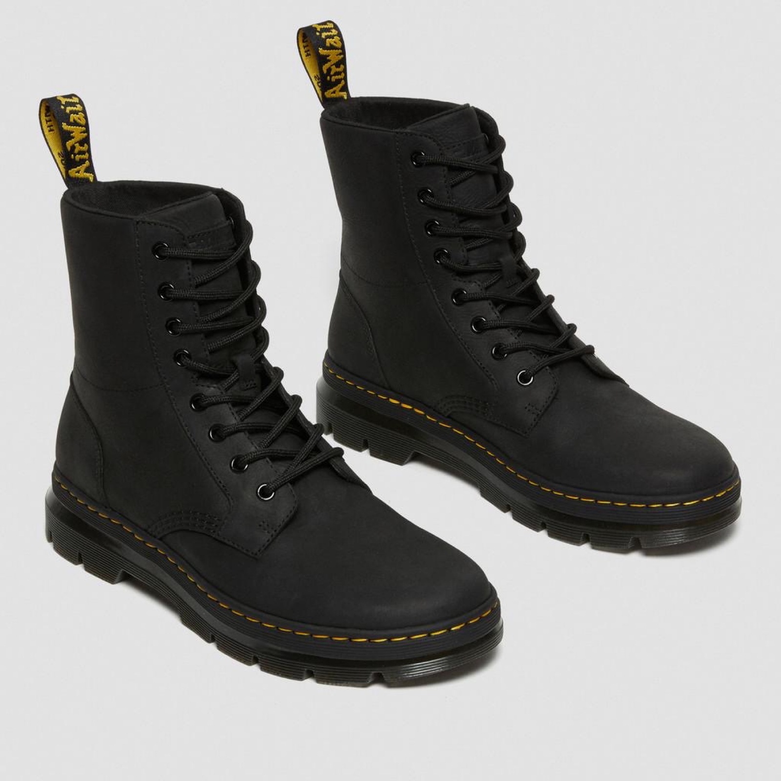 Мъжки боти Dr. Martens Men Boots 26007001 Front View