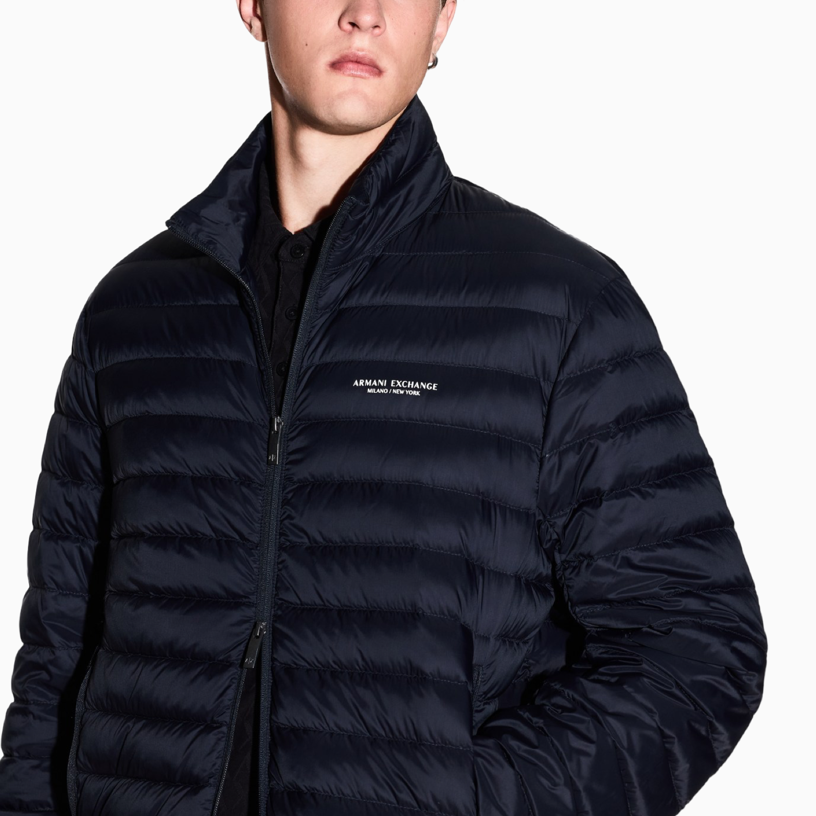 Мъжко тъмно синьо яке Armani Exchange Men Jacket XM001919 AF16927 Close-Up