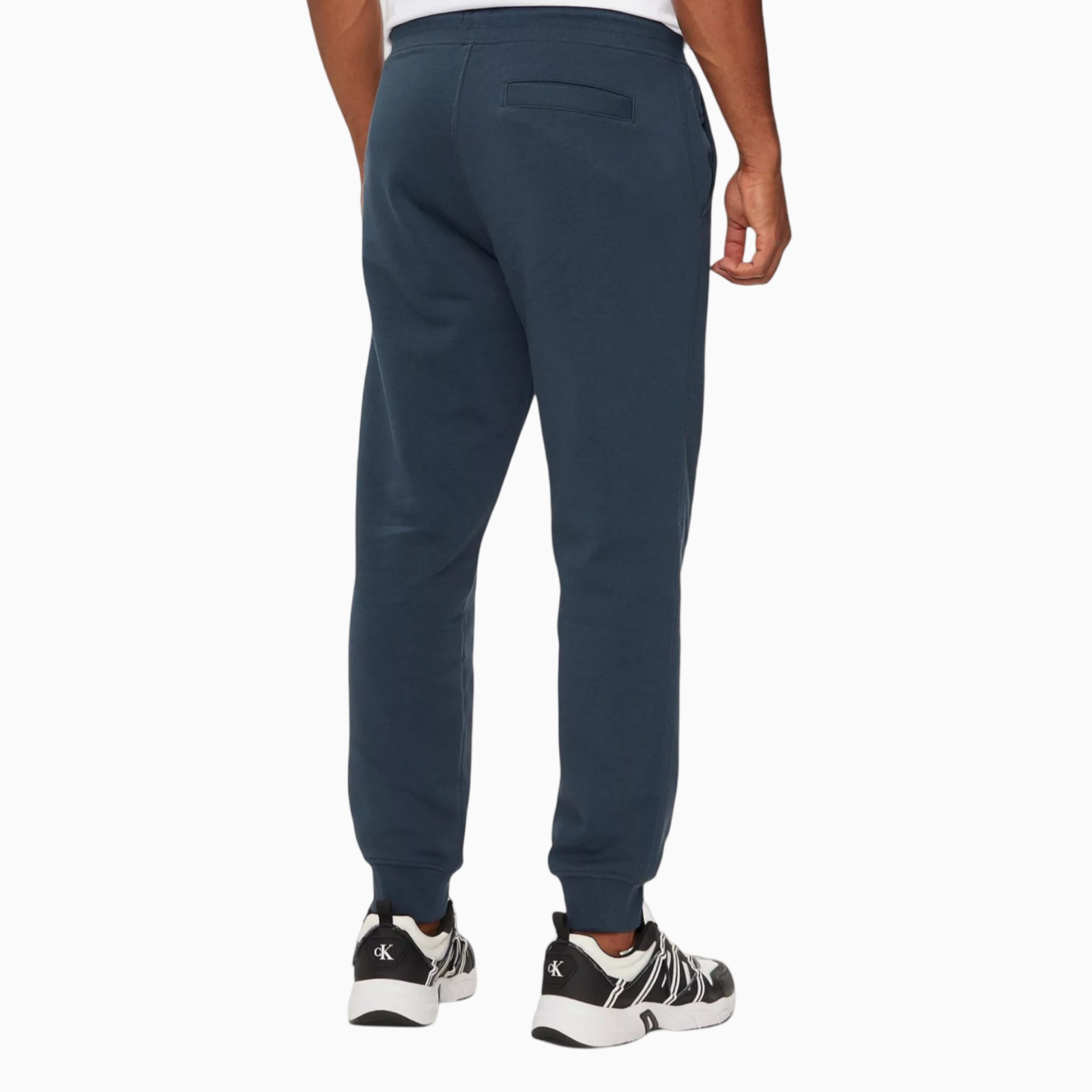 Мъжко синьо спортно долнище Calvin Klein Jeans J30J326886