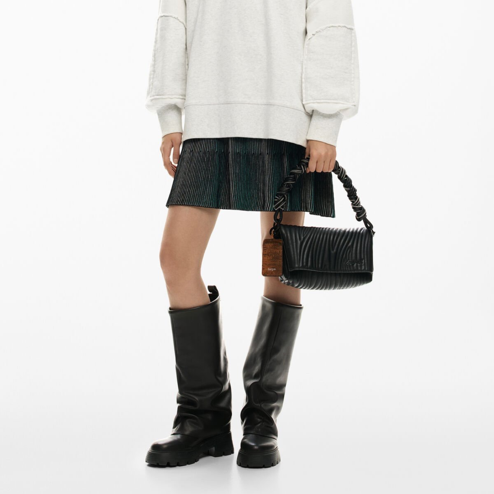 Дамска чанта Desigual Women Handbag 26SAXPBA 2000U Hand View