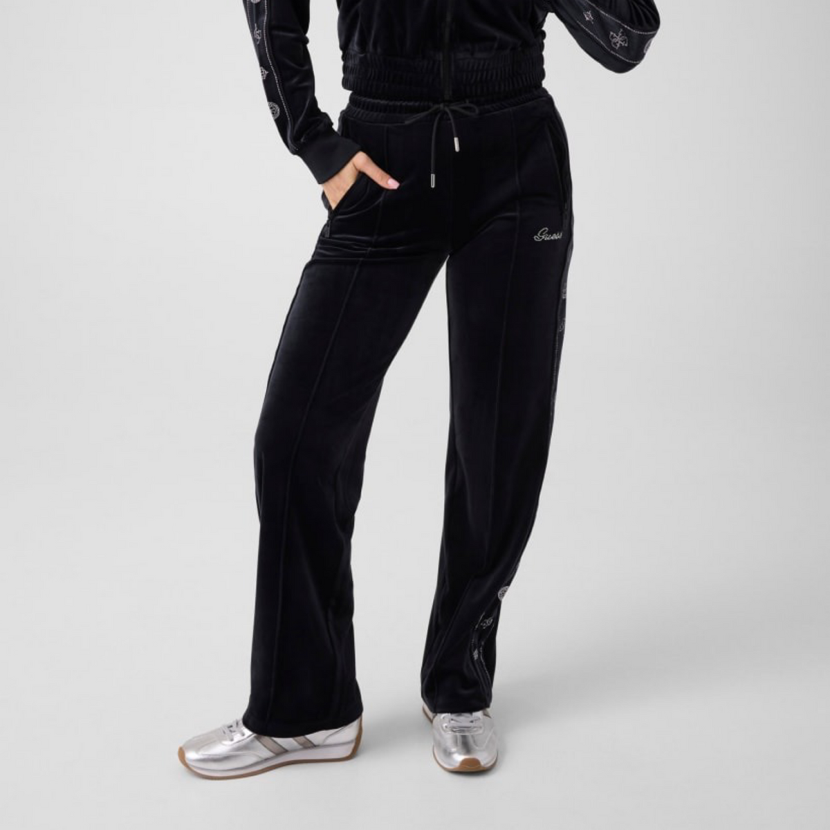 Дамски спортен панталон Guess Women Sweatpants V6BB10K6303 JBLK Front View