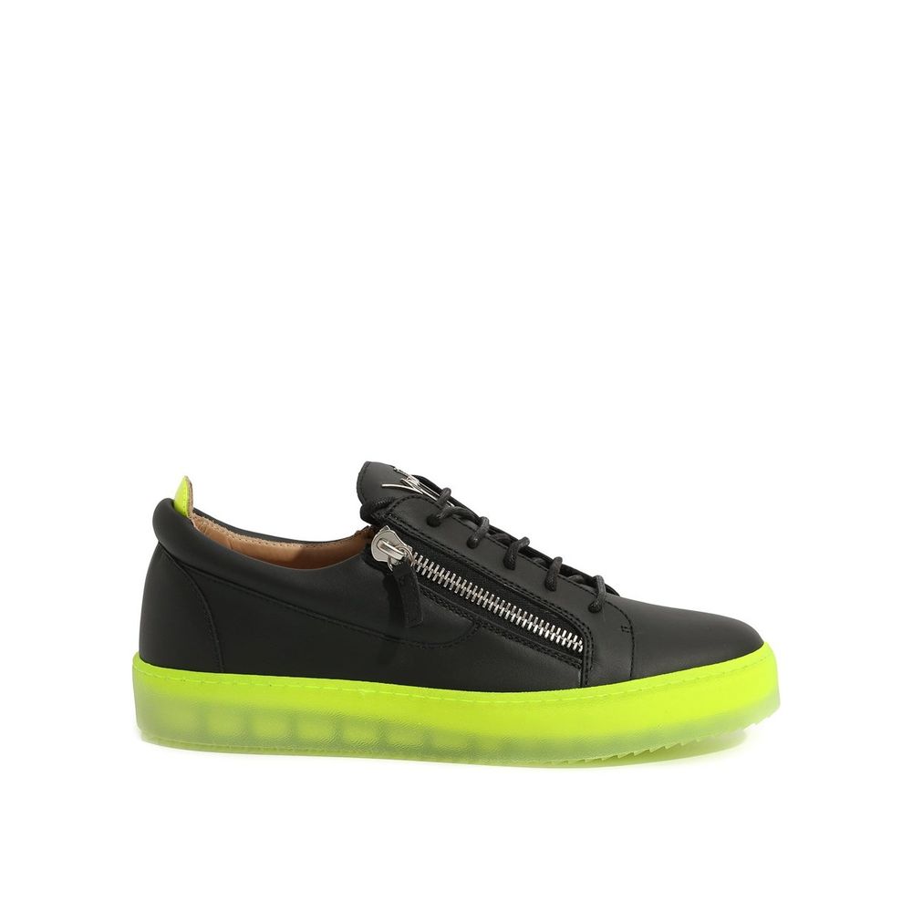 Дамски кецове Women’s sneakers RM20030 003 lateral view