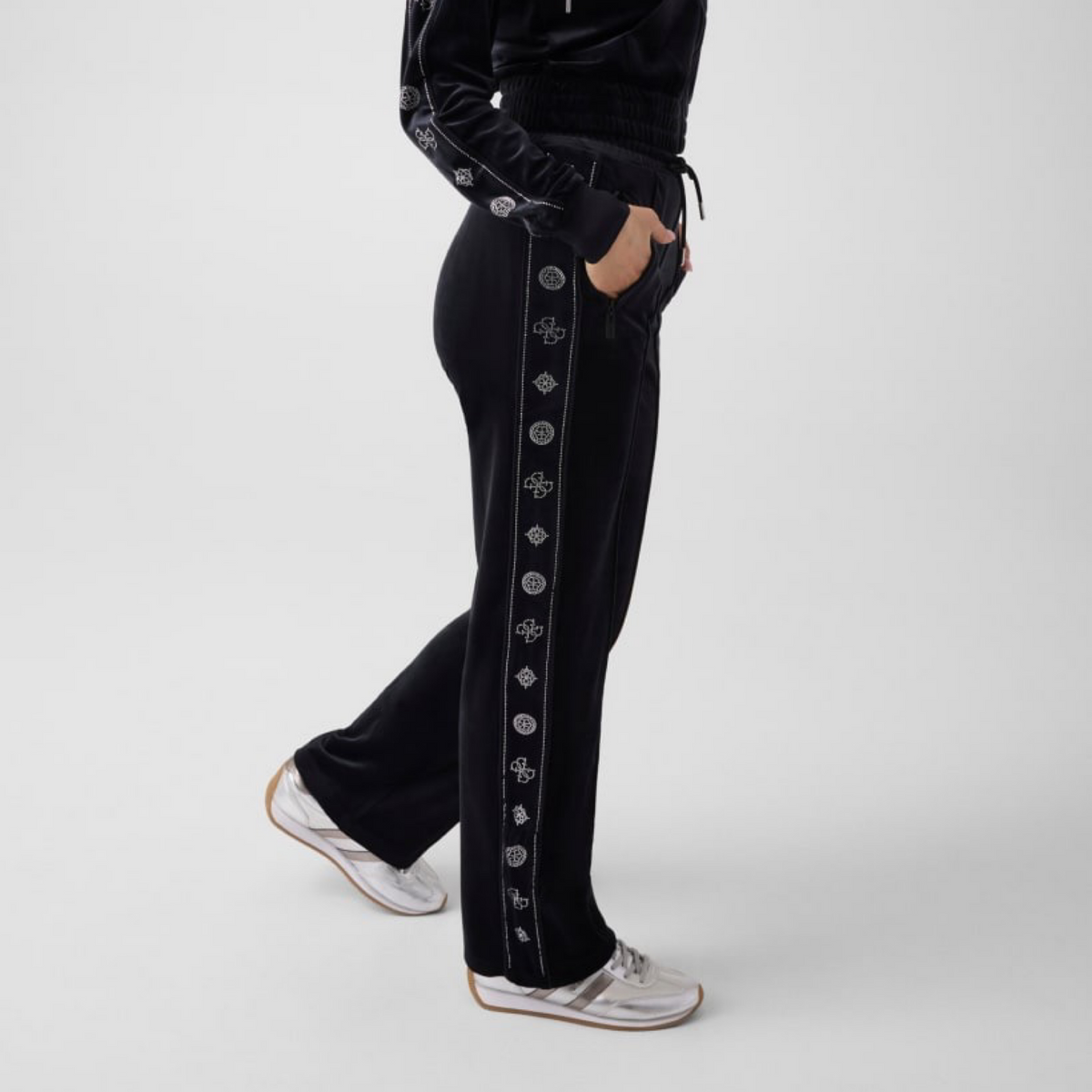 Дамски спортен панталон Guess Women Sweatpants V6BB10K6303 JBLK Side View