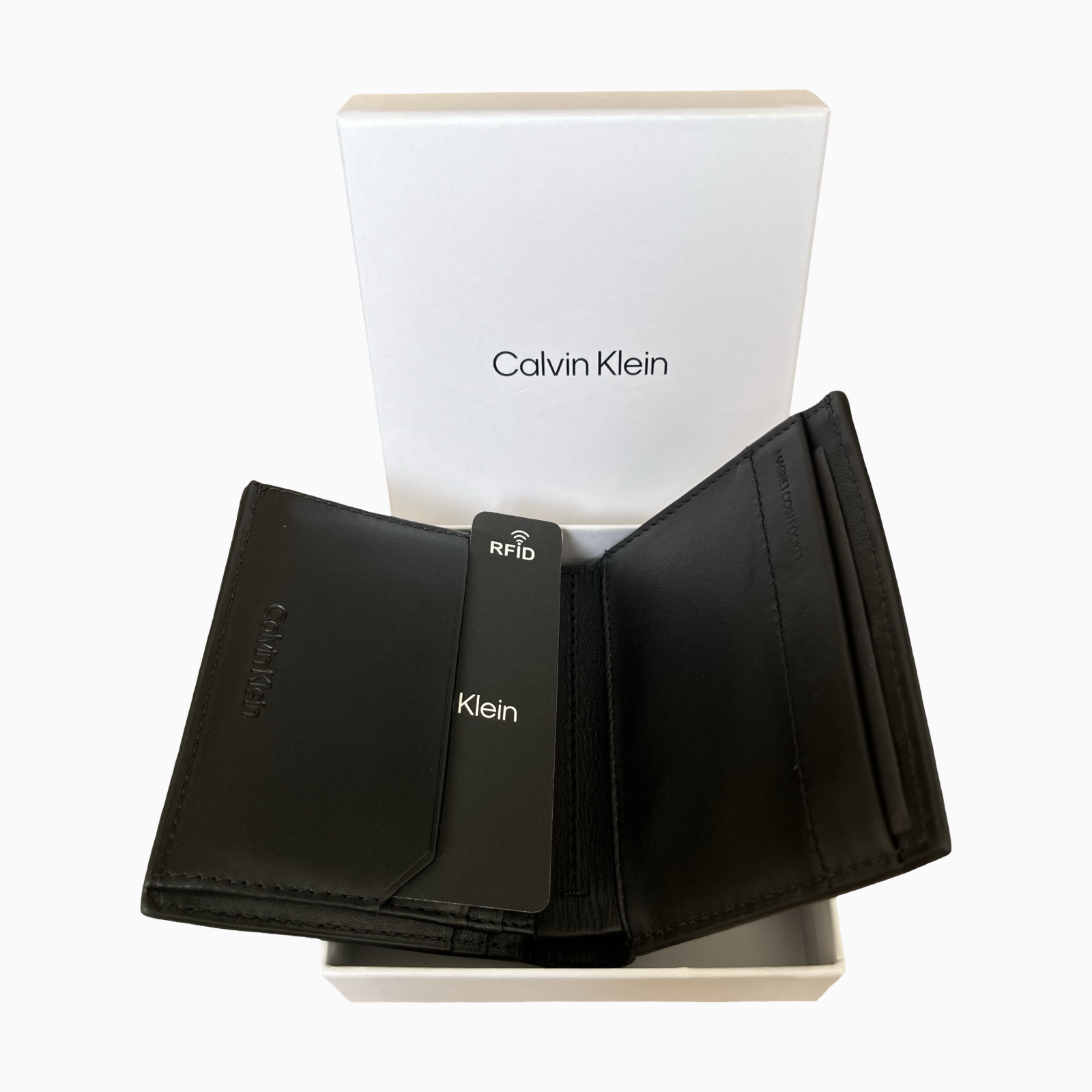 Мъжки портфейл Calvin Klein Men Wallet K50K510196 0II Inside View