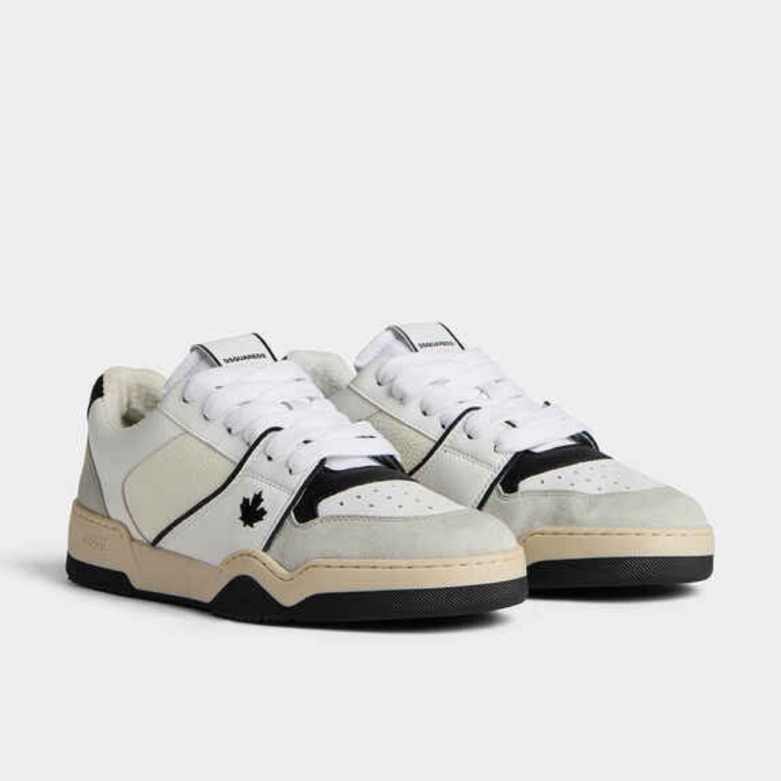 Dsquared2 Spiker Men Sneakers V_30782 Medial View