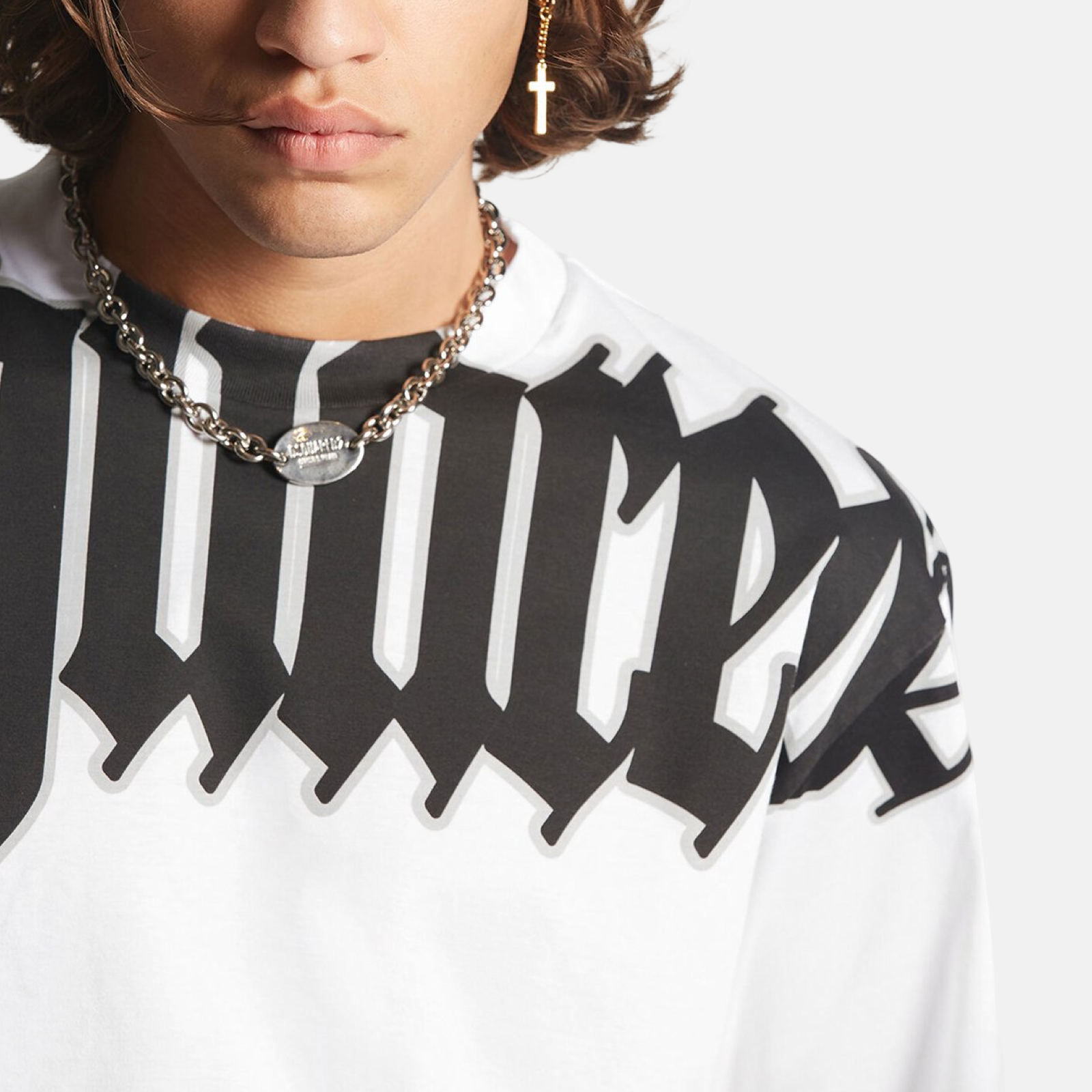 Dsquared² Gothic Men T-Shirt Close-Up