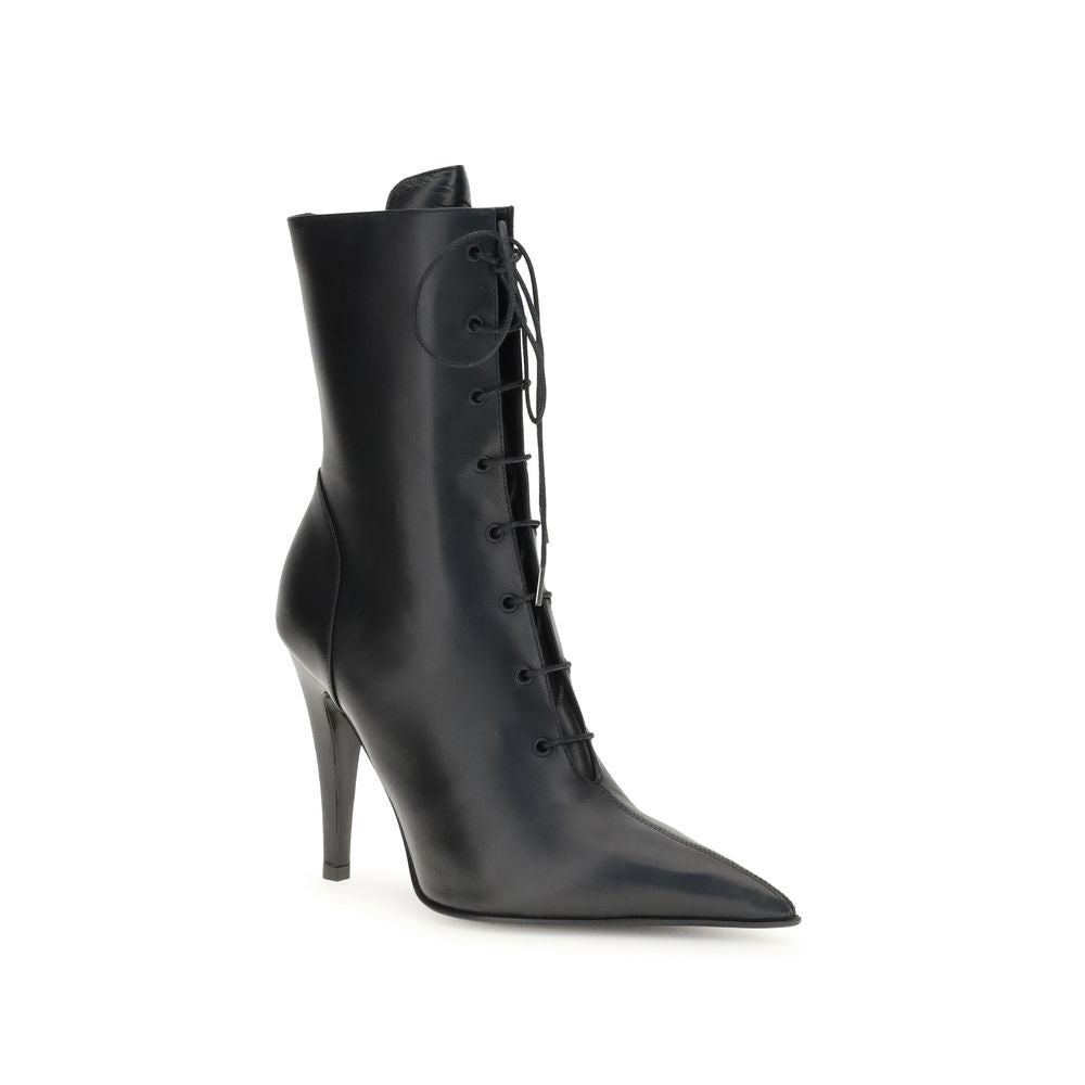 Дамски боти на токчета Women’s leather ankle boots Alexander McQueen 846018WHAEJ1000 Black angled view