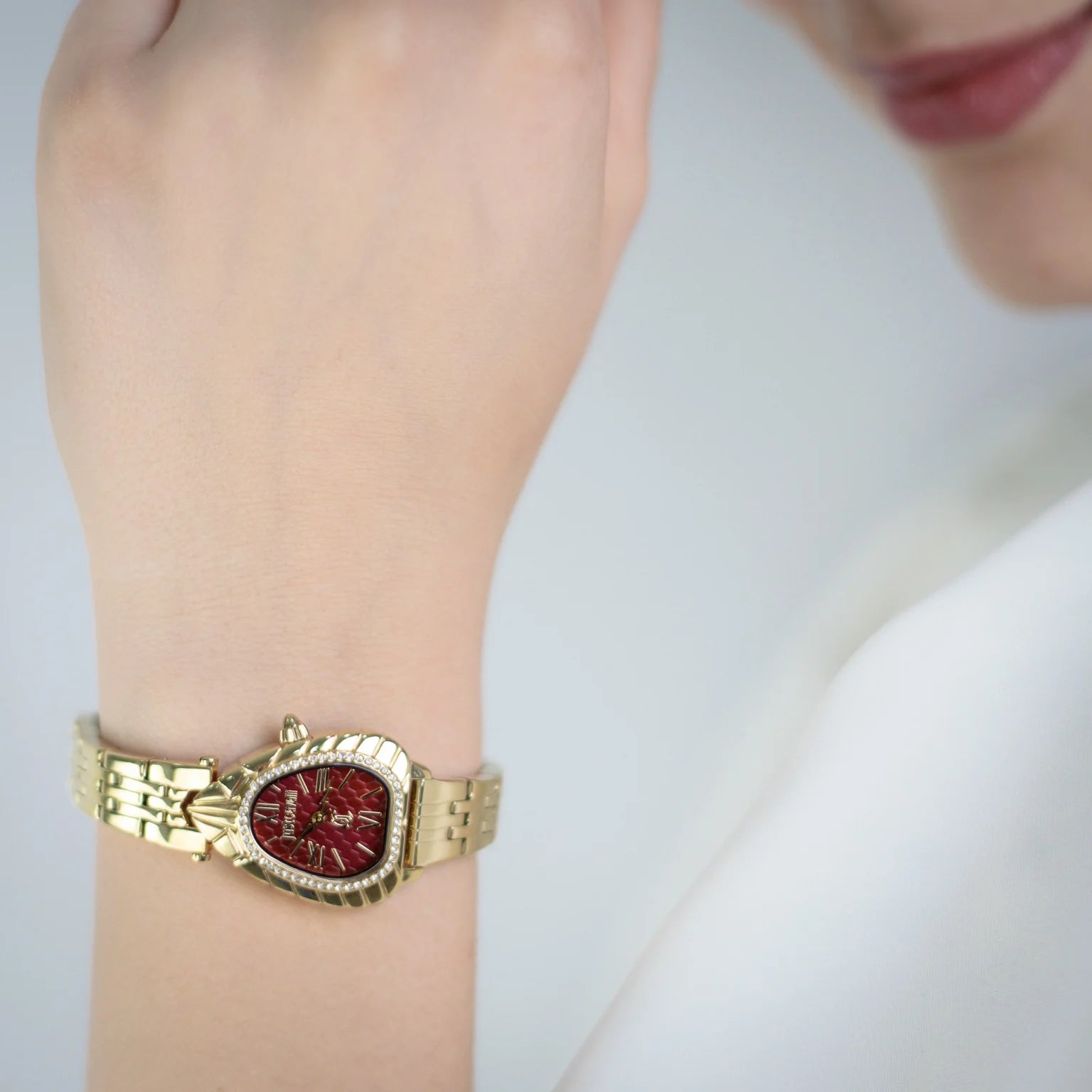 Дамски часовник Women’s watch Just Cavalli Animalier Perla JC1L366M0065 Yellow Gold / Red