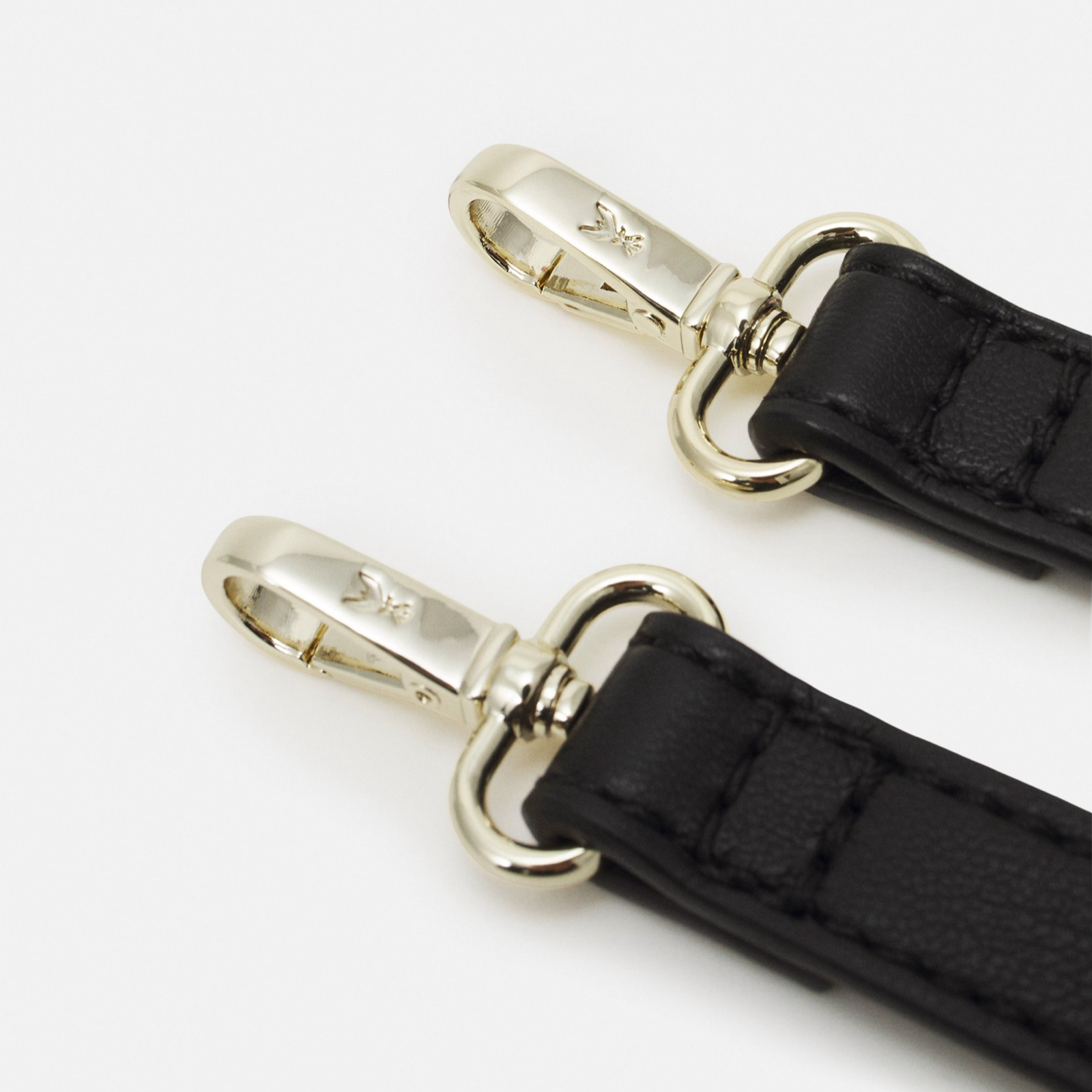 Дамска чанта Patrizia Pepe Shoulder Bag 2B0092E010 Detail View