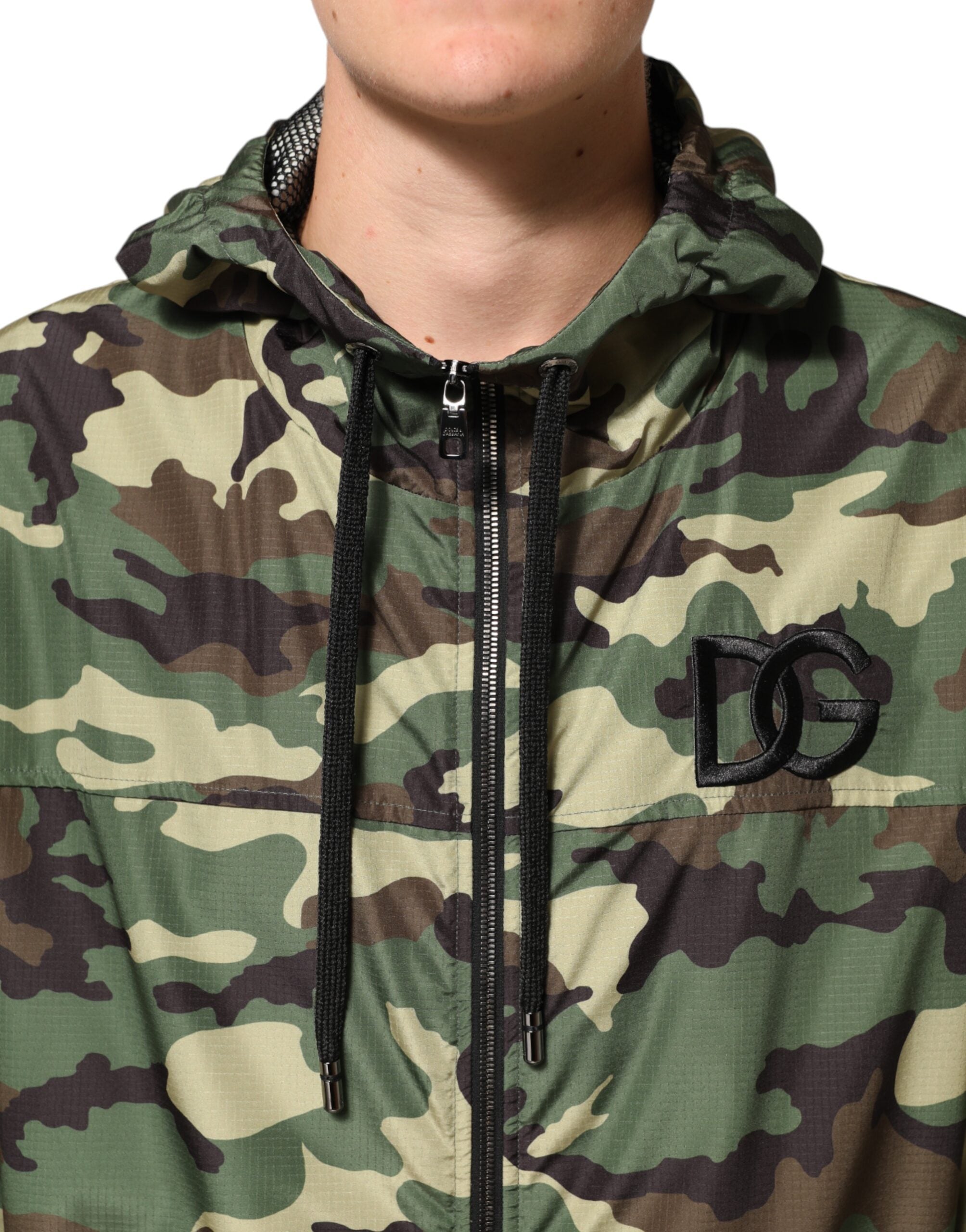 Мъжко яке ветровка Men’s camouflage jacket DOLCE & GABBANA G9WJ5T HSMEI HHK26 close up view