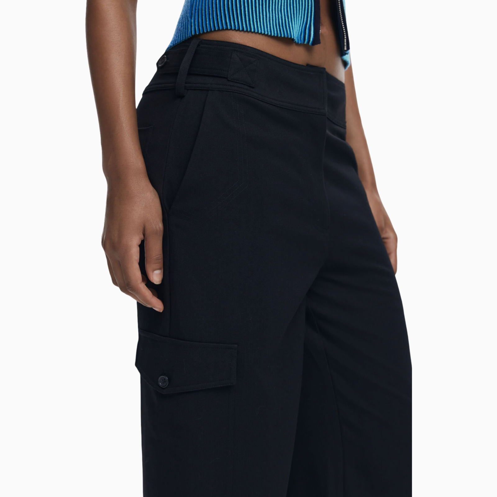 Дамски черен панталон Desigual Women Trouser 25WWPW08 Close-Up