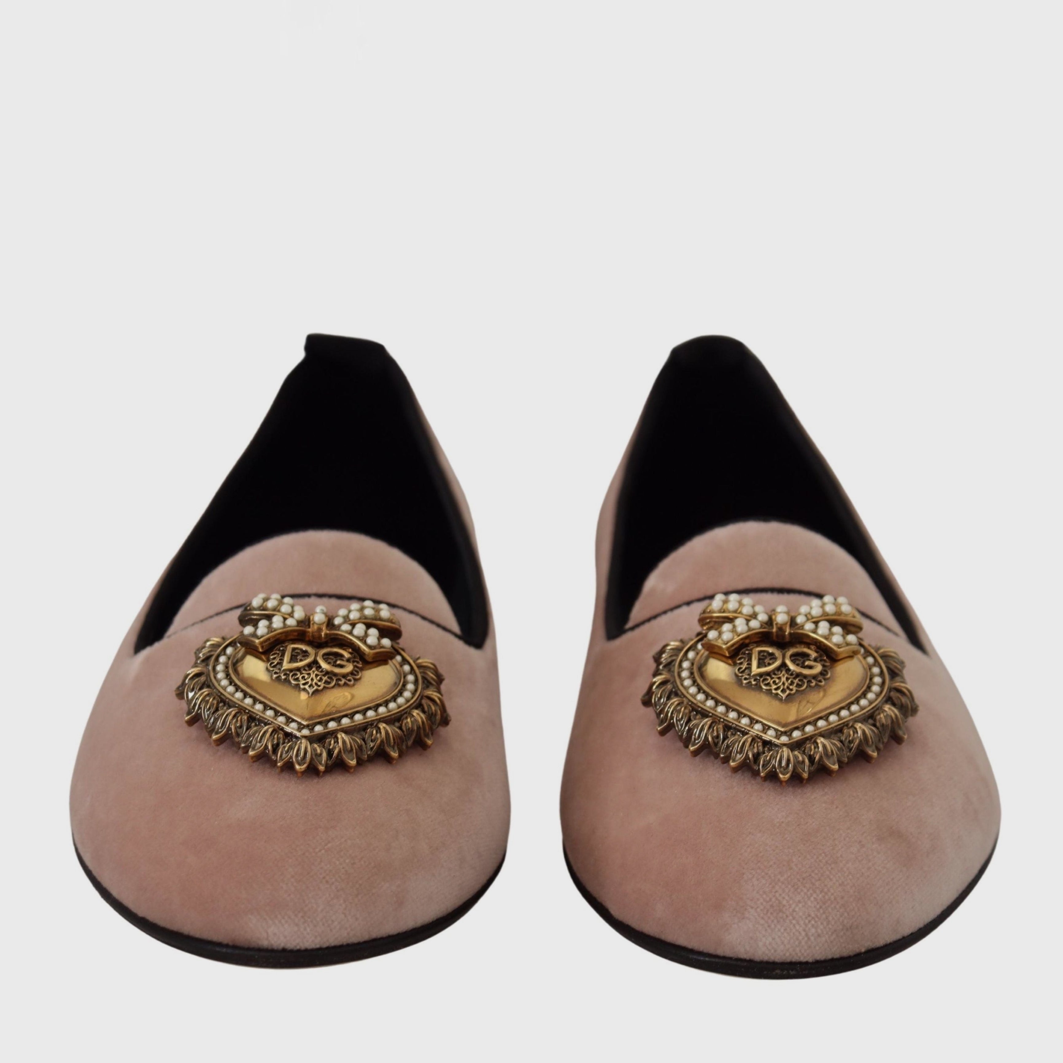 Дамски луксозни кадифени мокасини лоуфъри в розово DOLCE & GABBANA
Women’s Luxury Pink Velvet Devotion Loafers 