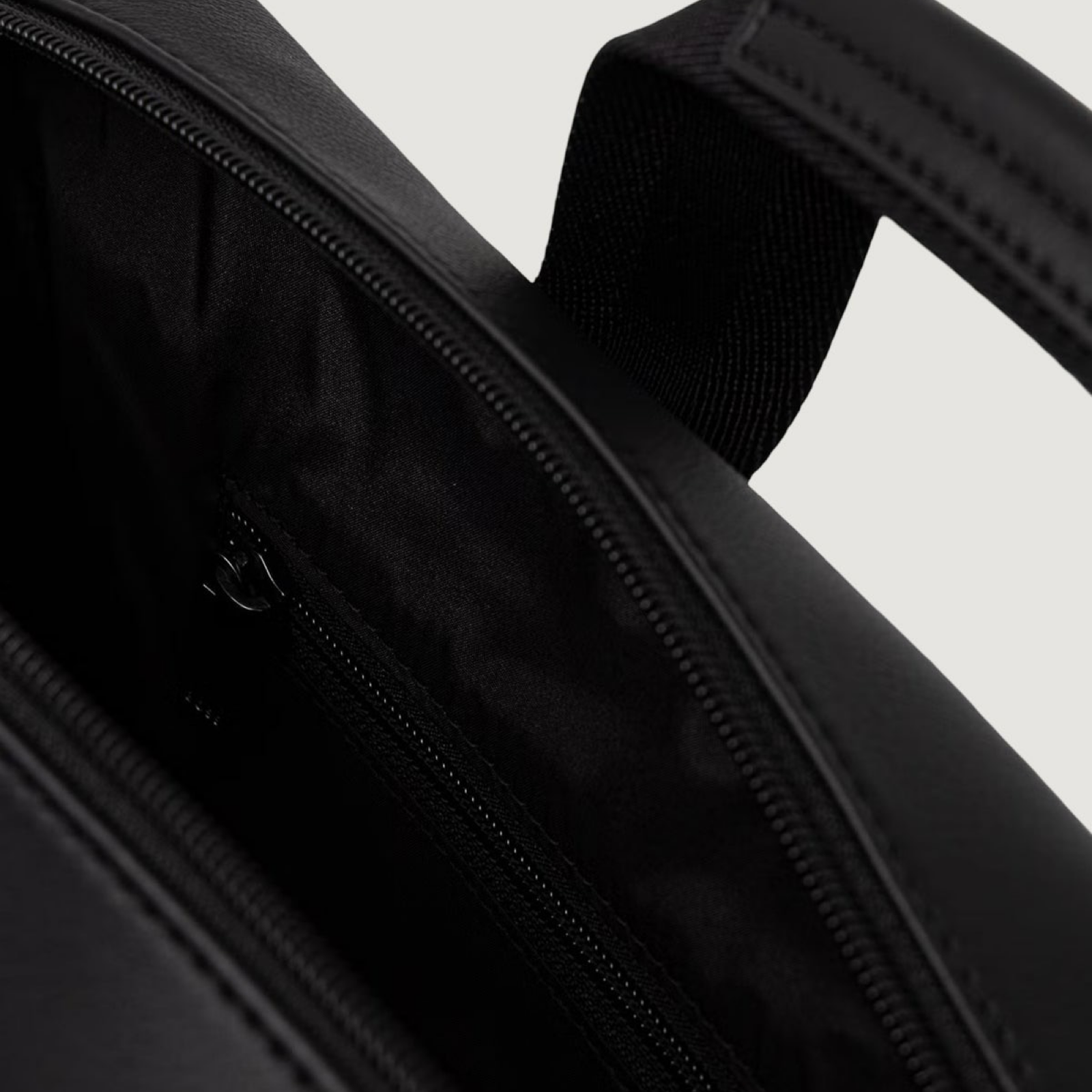 Мъжка чанта за лаптоп Boss Men Briefcase Laptop Bag 50567865 Inside View