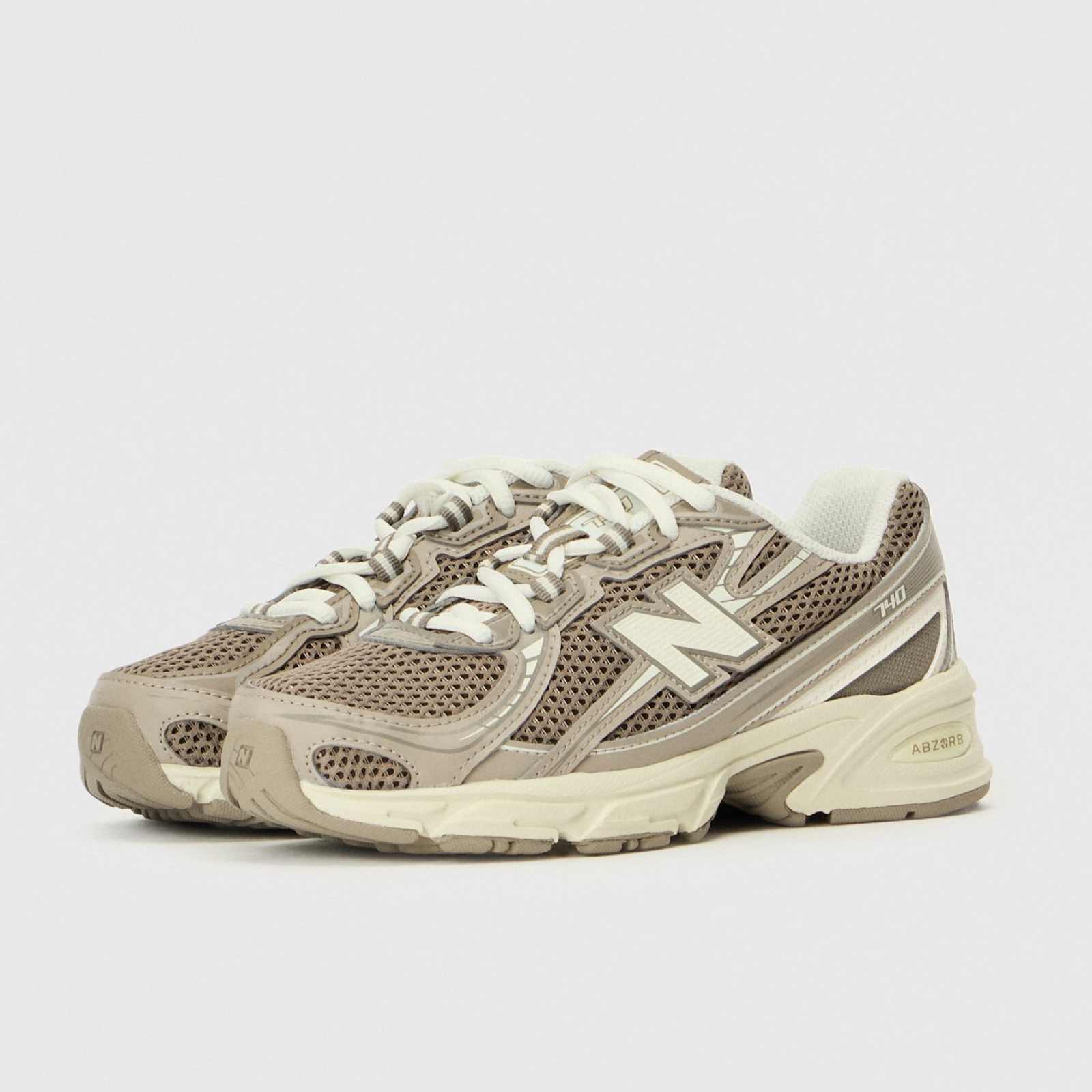 Дамски маратонки New Balance 740 Women Sneakers GR740SA Lateral View