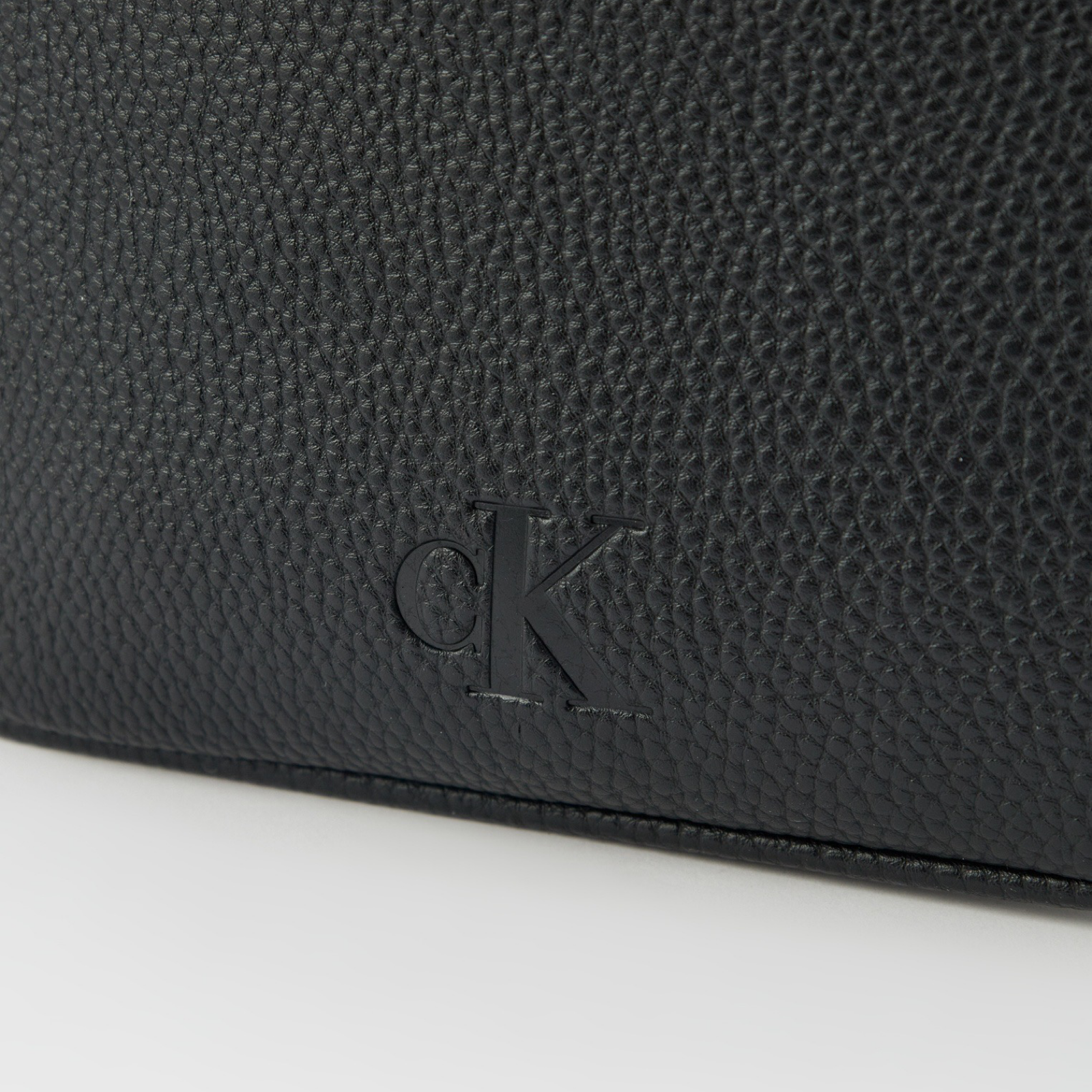 Мъжка чанта за кръста Calvin Klein Men Waist Bag K50K512558 BEH Close-Up