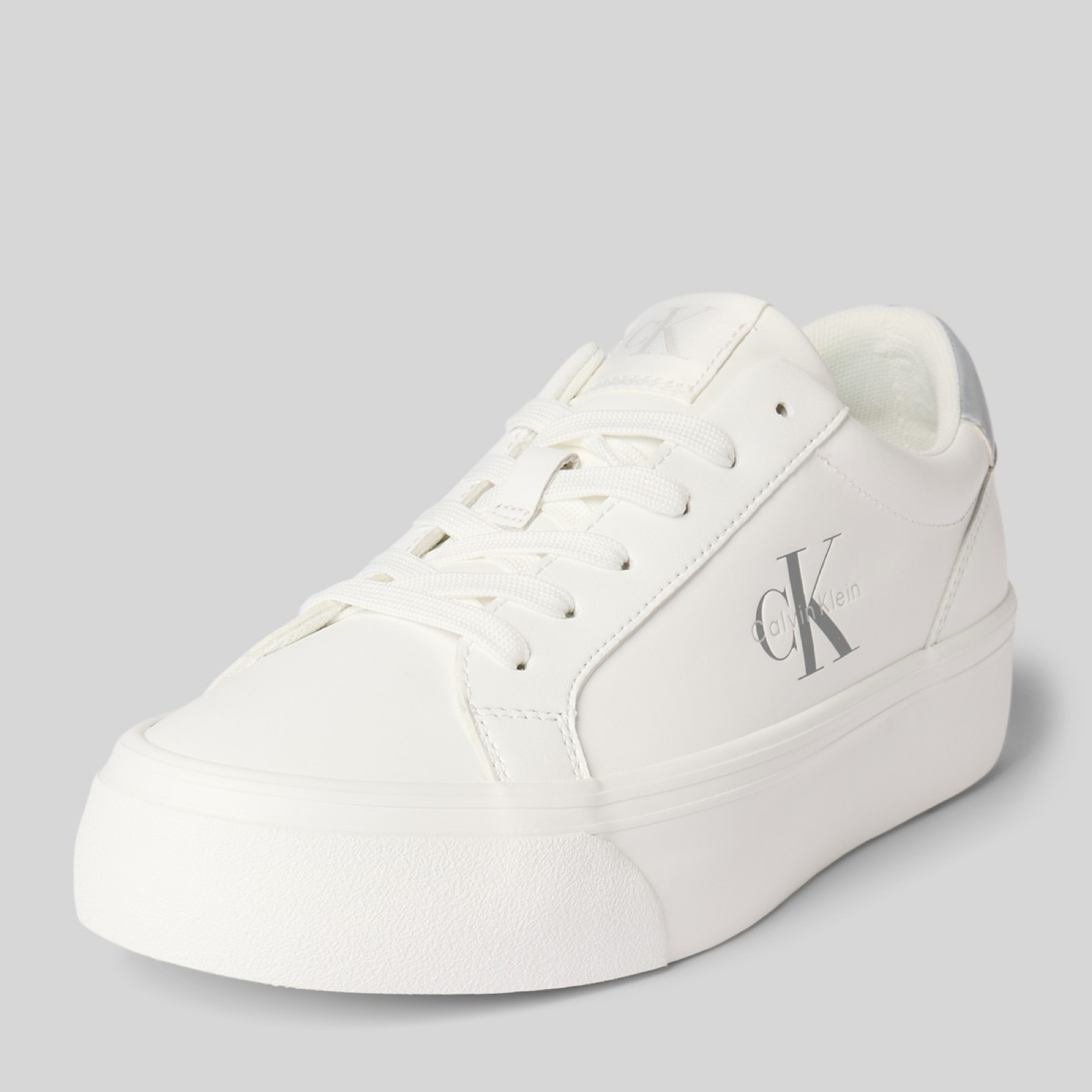 Дамски бели кецове Calvin Klein Jeans 
YW0YW01877 Lateral View