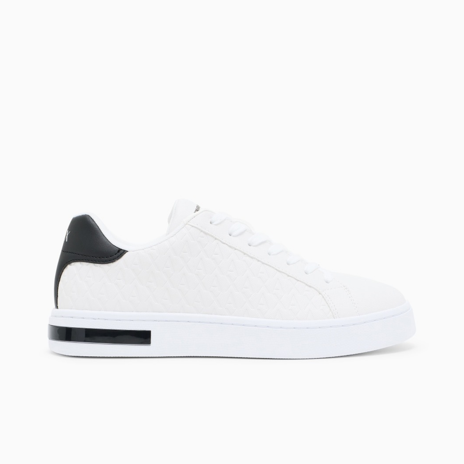 Мъжки бели кецове Armani Exchange Men Sneakers XM000140 AF11916 M0028 Lateral View