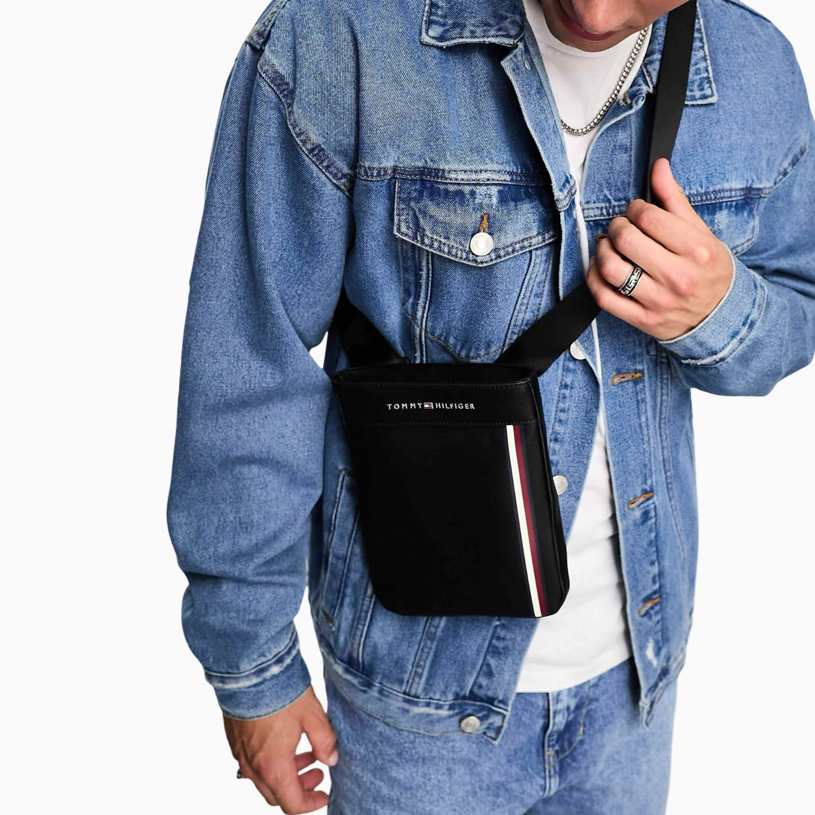 Мъжка чанта Tommy Hilfiger Men Crossbody Bag AM0AM11313