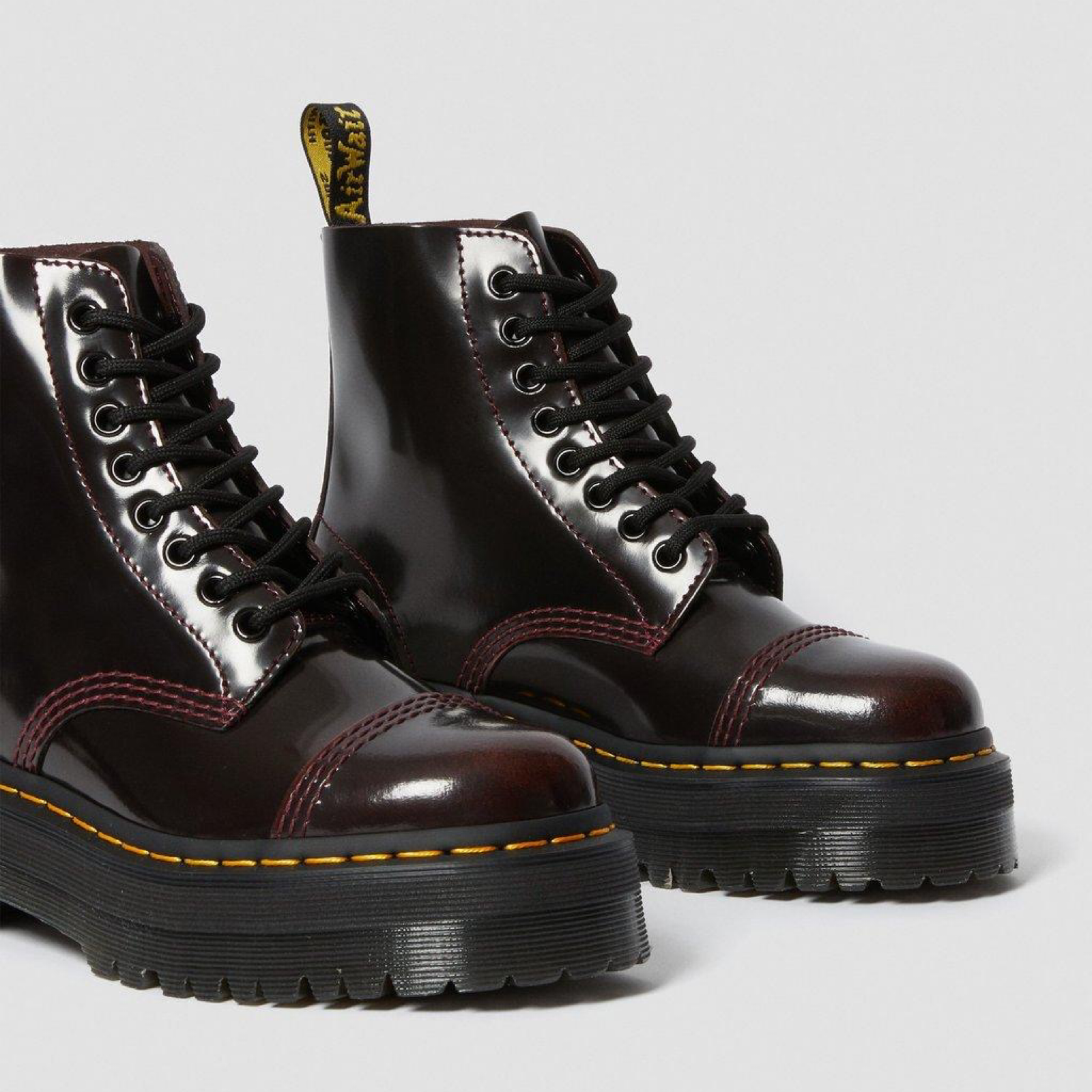 Dr. Martens Women Boots 25233600 Lateral View