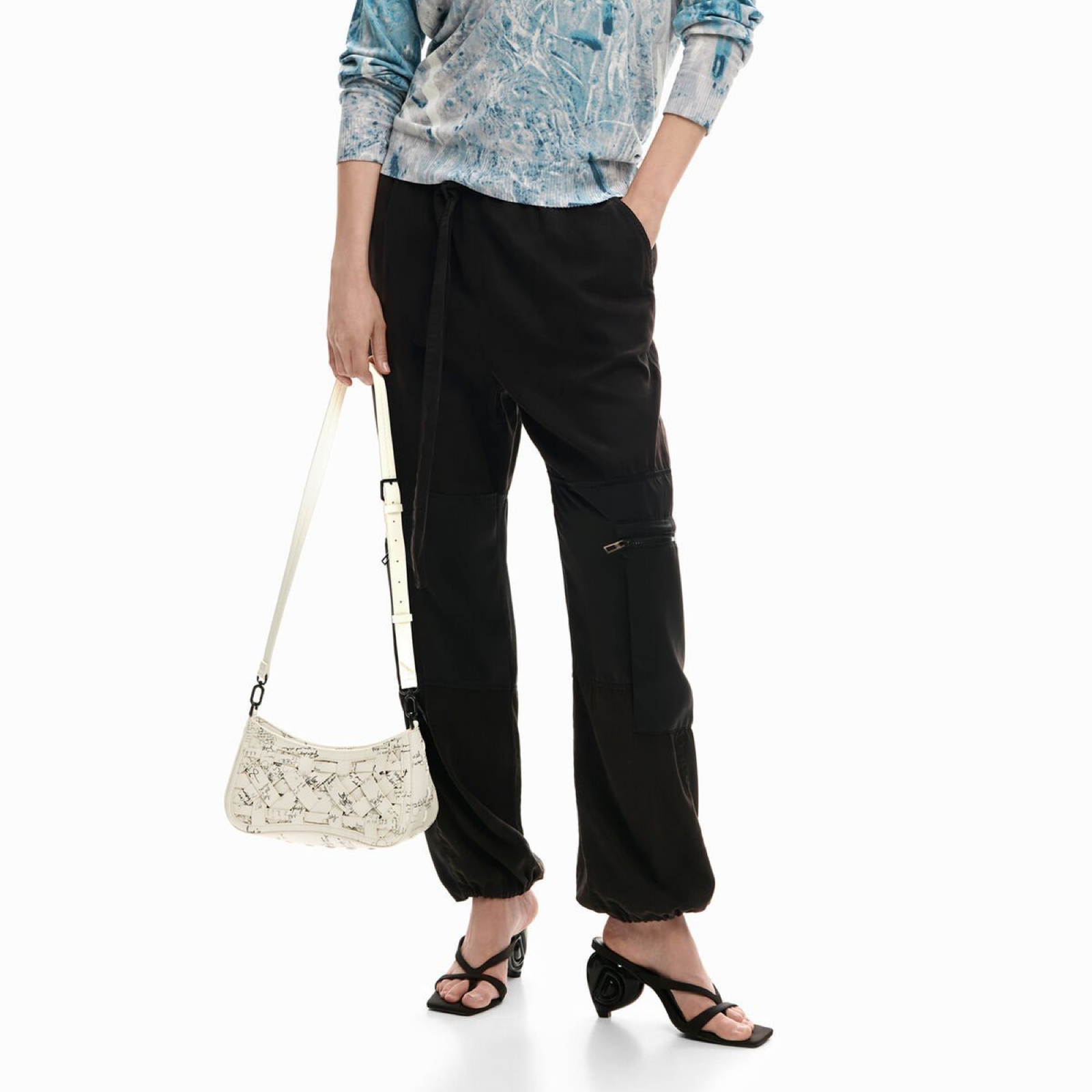 Дамска бяла чанта Desigual Women Handbag 26SAXP58 1008U Hand View