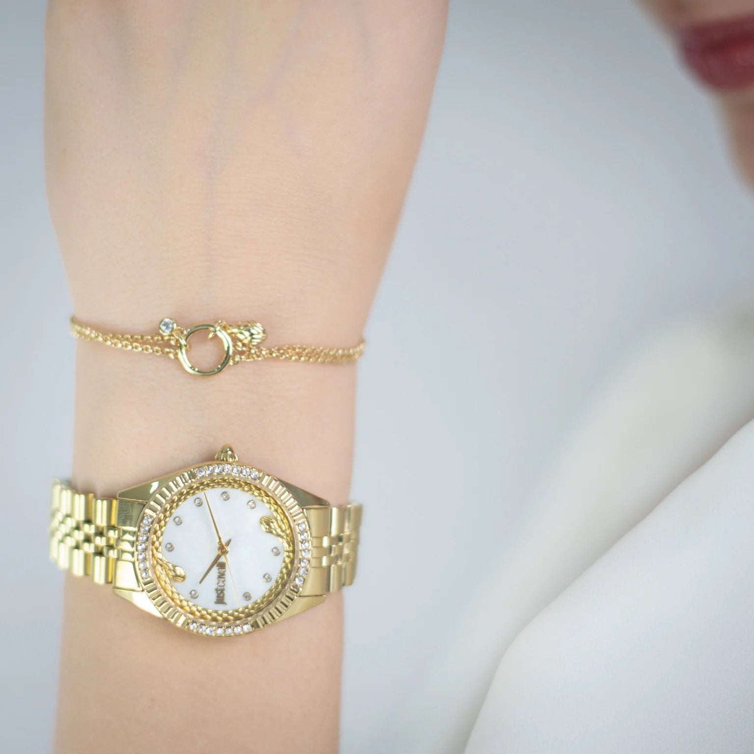 Комплект дамски часовник и гривна Women’s watch Just Cavalli SET Vittoria Glam JC1L361M0055 Yellow Gold MOP