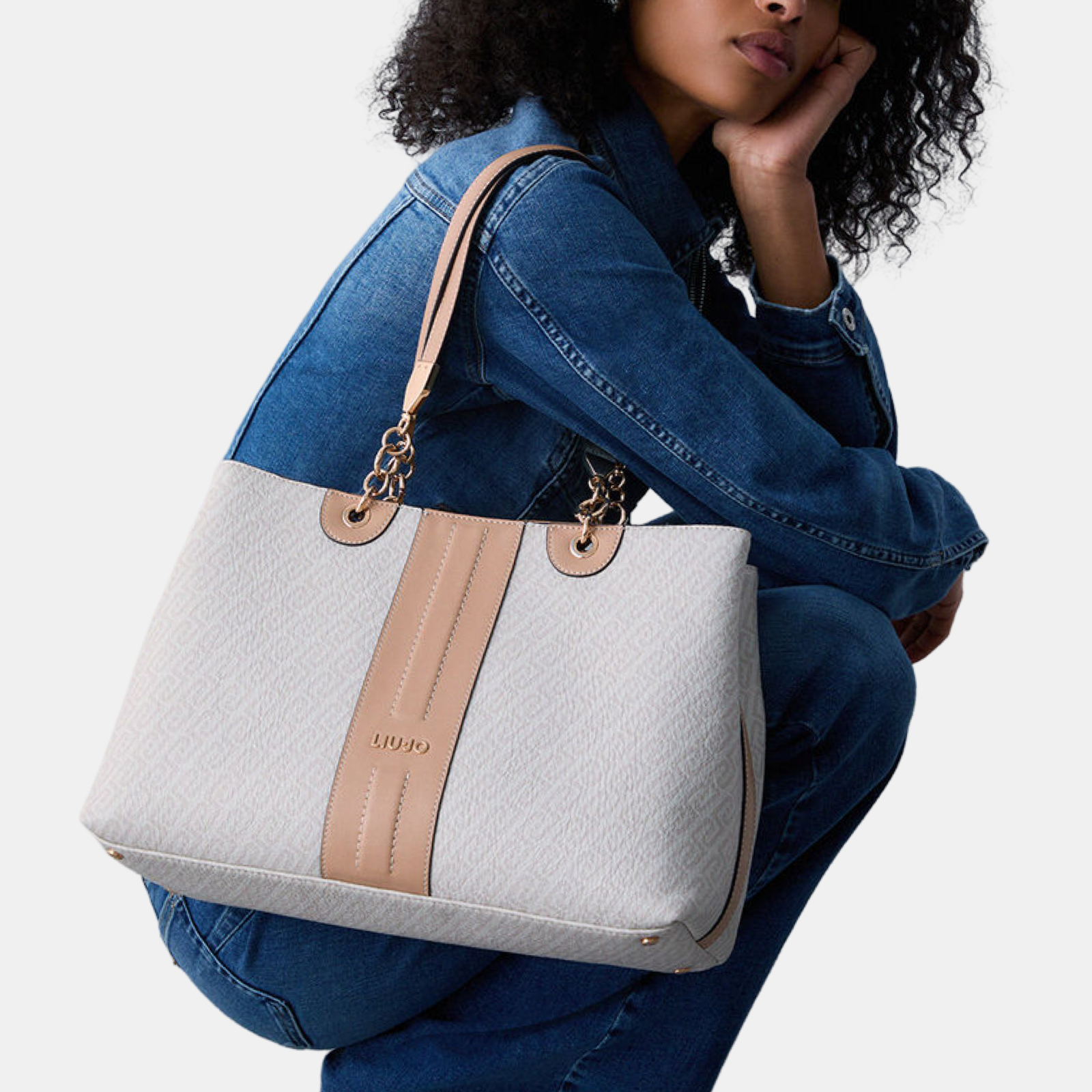 Дамска чанта Liu Jo Women Shoulder Bag AA6104 E1118 C3920 Model View