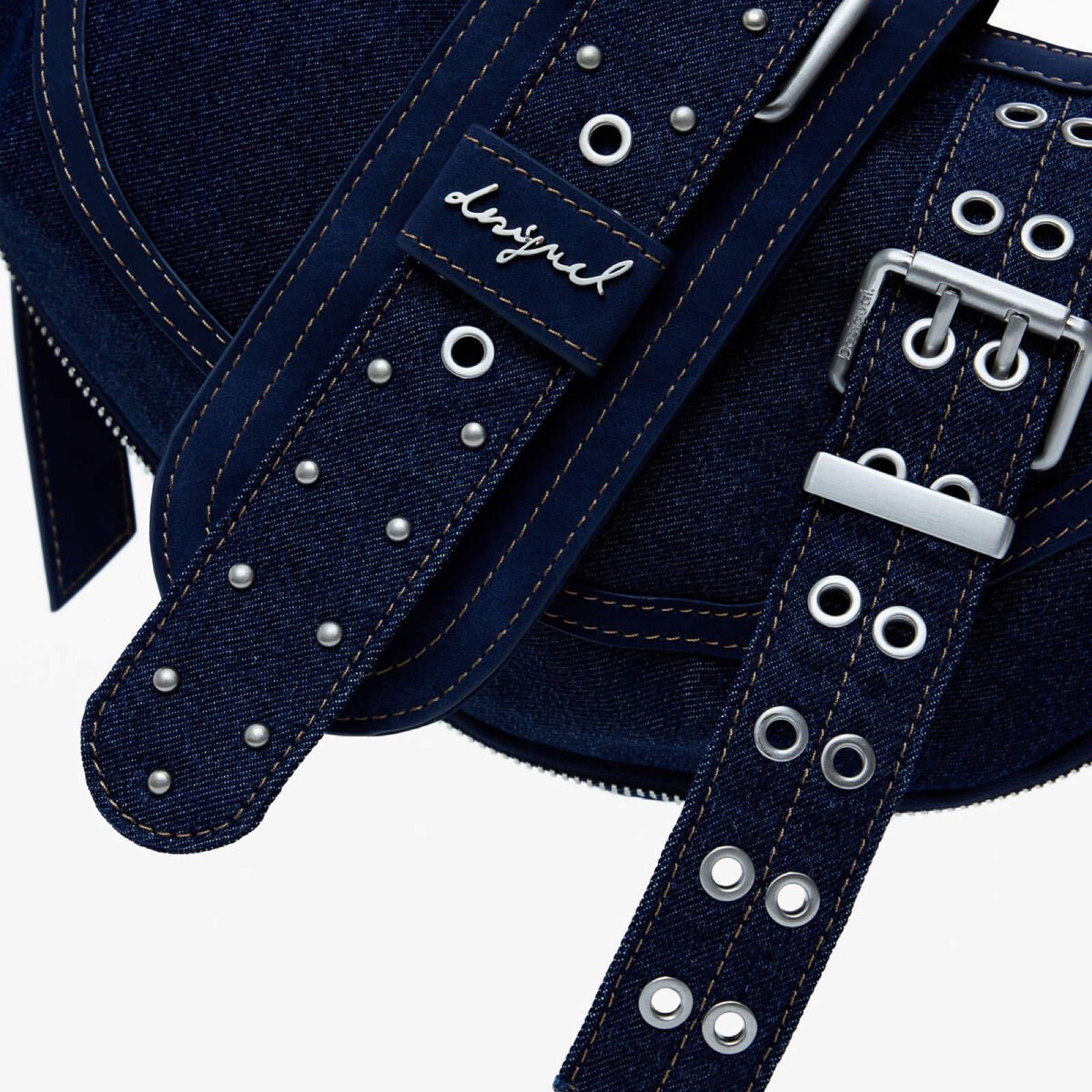 Дамска синя чанта Desigual Women Handbag 25WAXD24 Close-Up